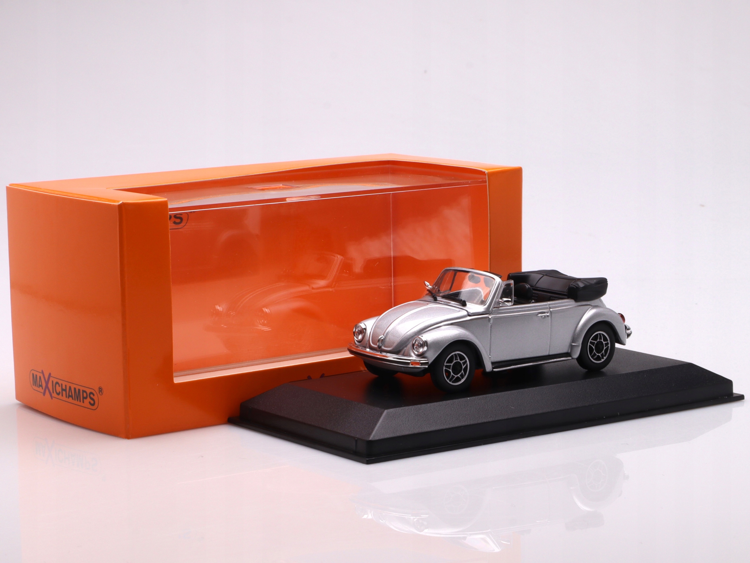 Volkswagen 1303 Cabriolet 1979, silver Minichamps 1:43