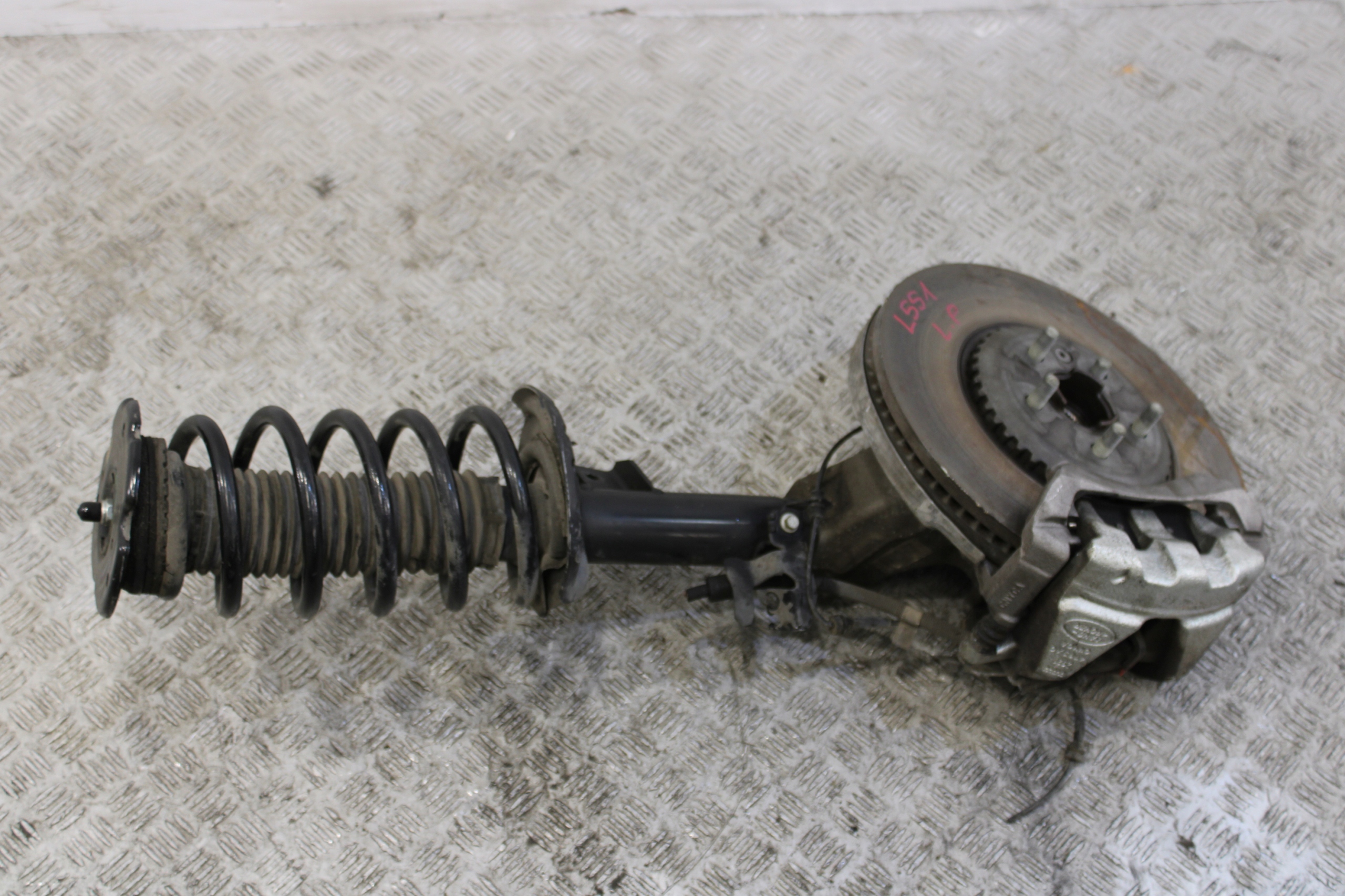 swing shock absorber McPherson left front left LAND ROVER EVOQUE II 2 L551