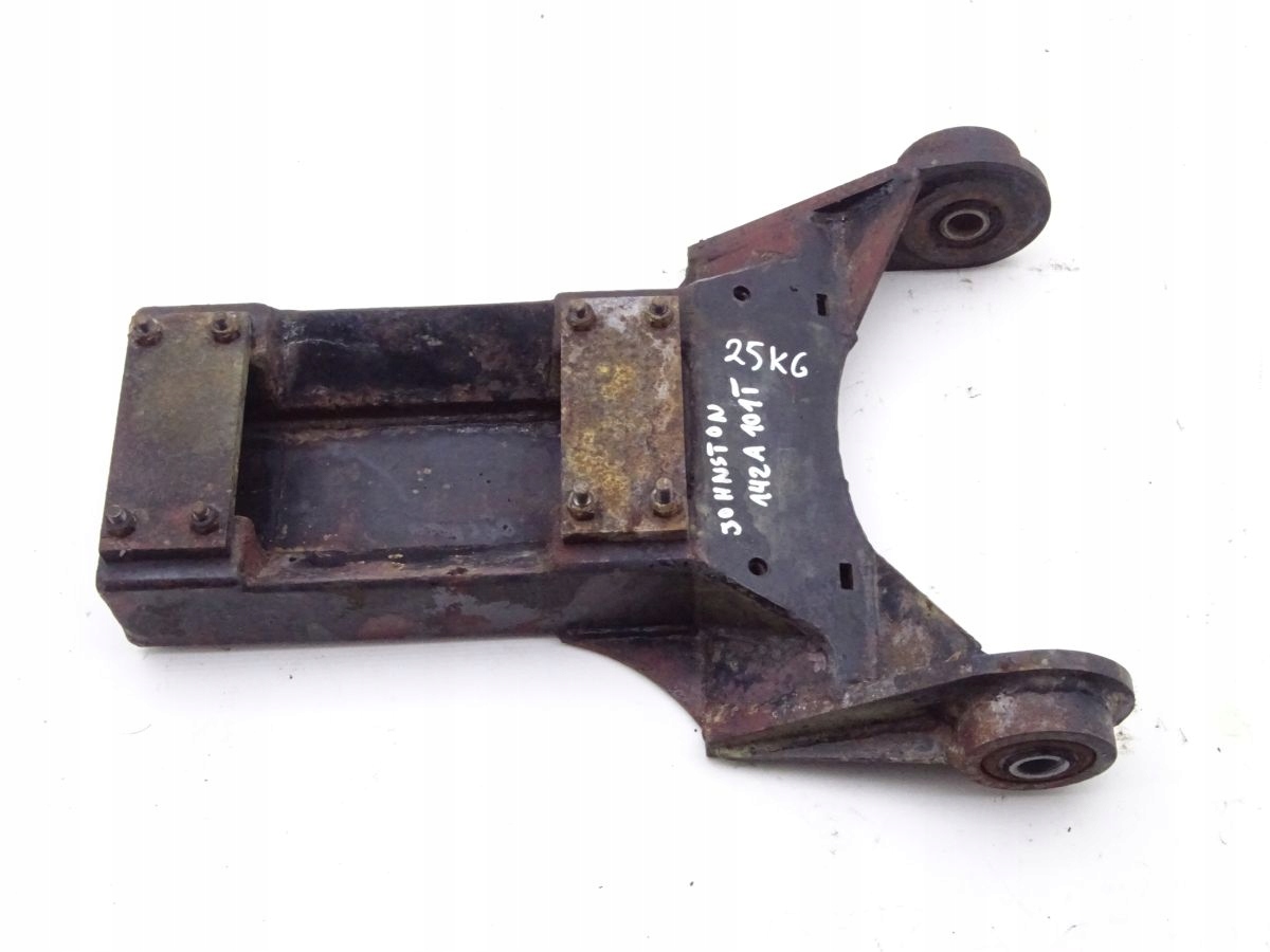 Джонстон CX200 C50 142A крепление моста передняя ось