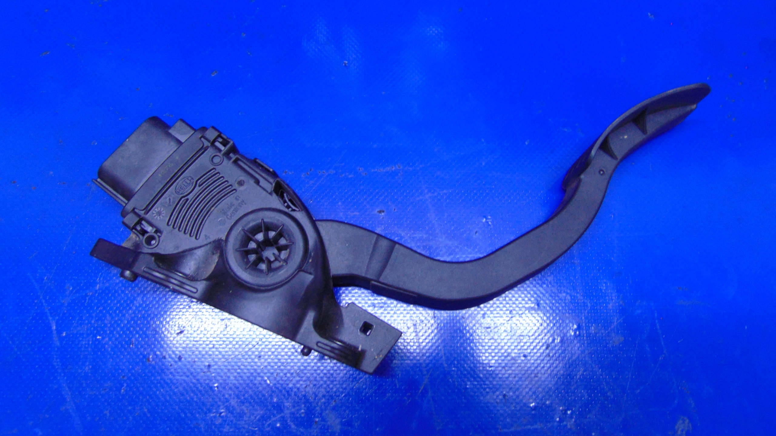 potentiometer gas 2.0 16V FORD S-MAX and 06-14 year