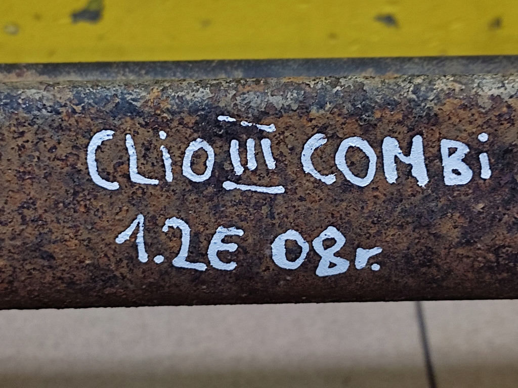 RENAULT CLIO III 1.2 hinten Achsträger
