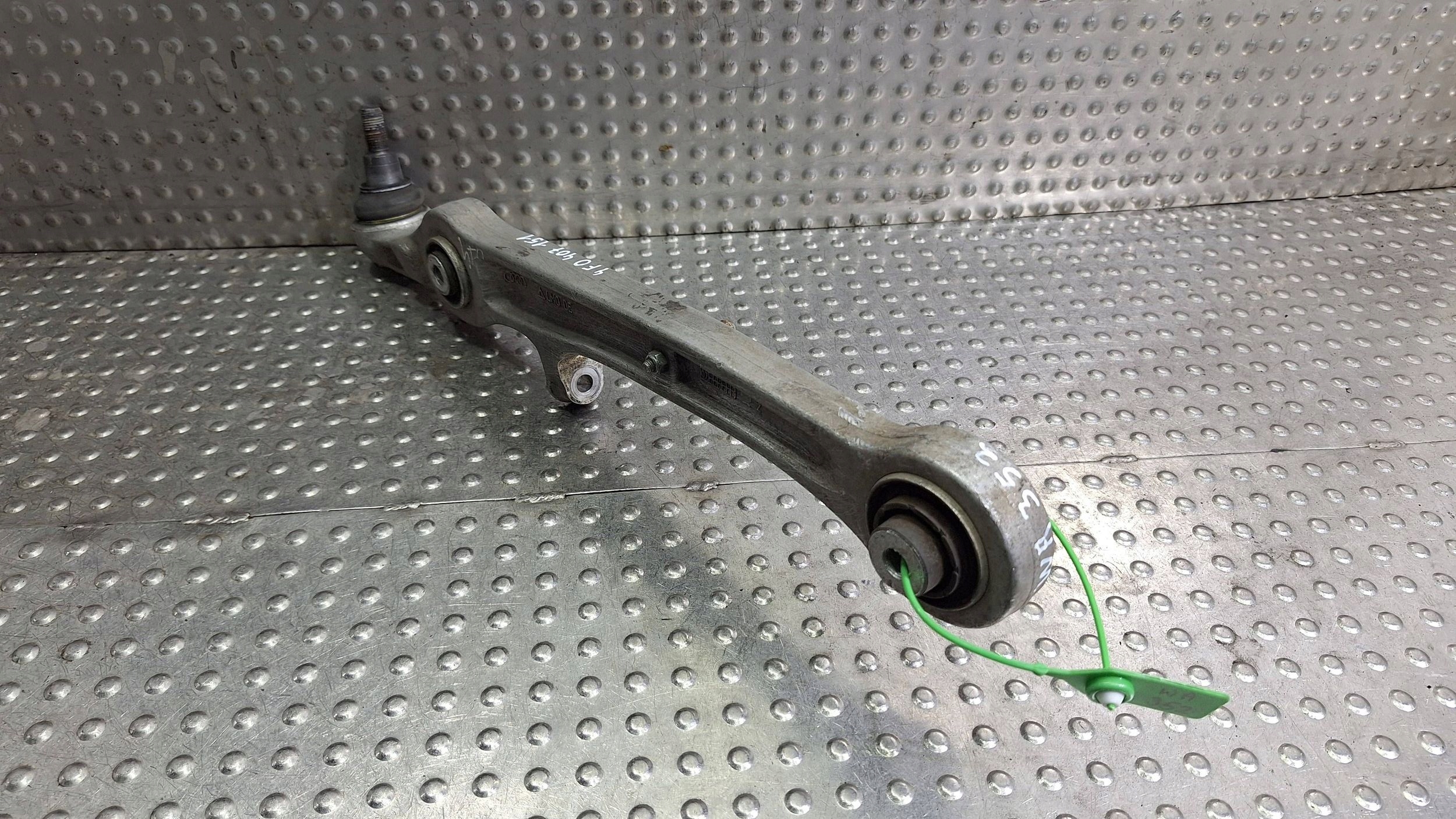 arm left right front lower 4F0407151 AUDI A6 C6