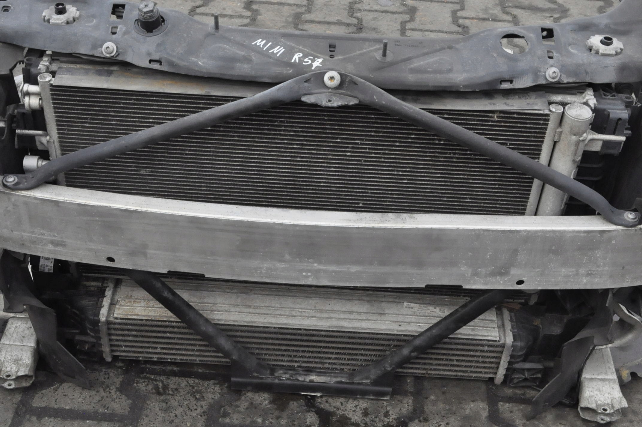 MINI F57 COOPER 1.5 T PAS PRZEDNI KOMPLET Producent części Mini OE