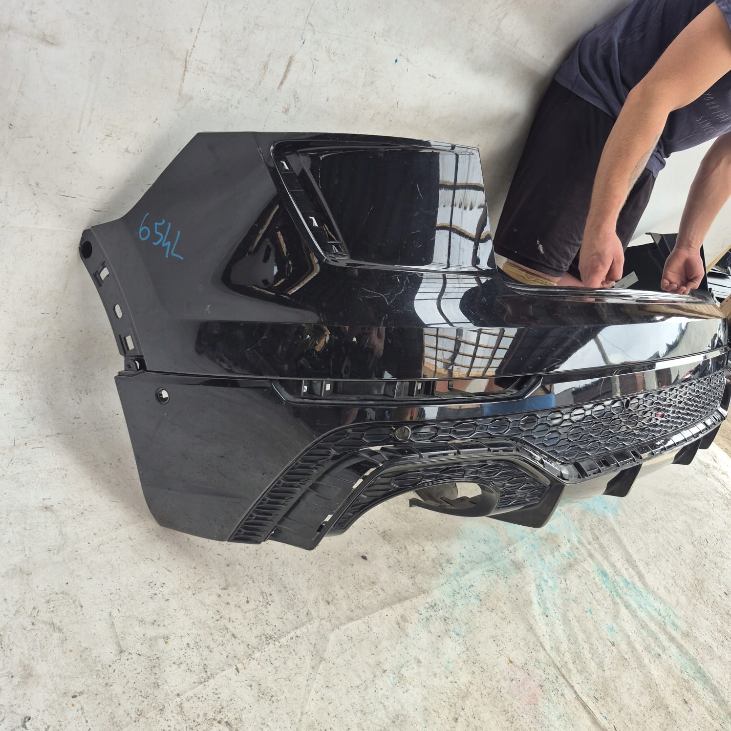AUDI RS Q8 18-24 bumper rear part rear PDC