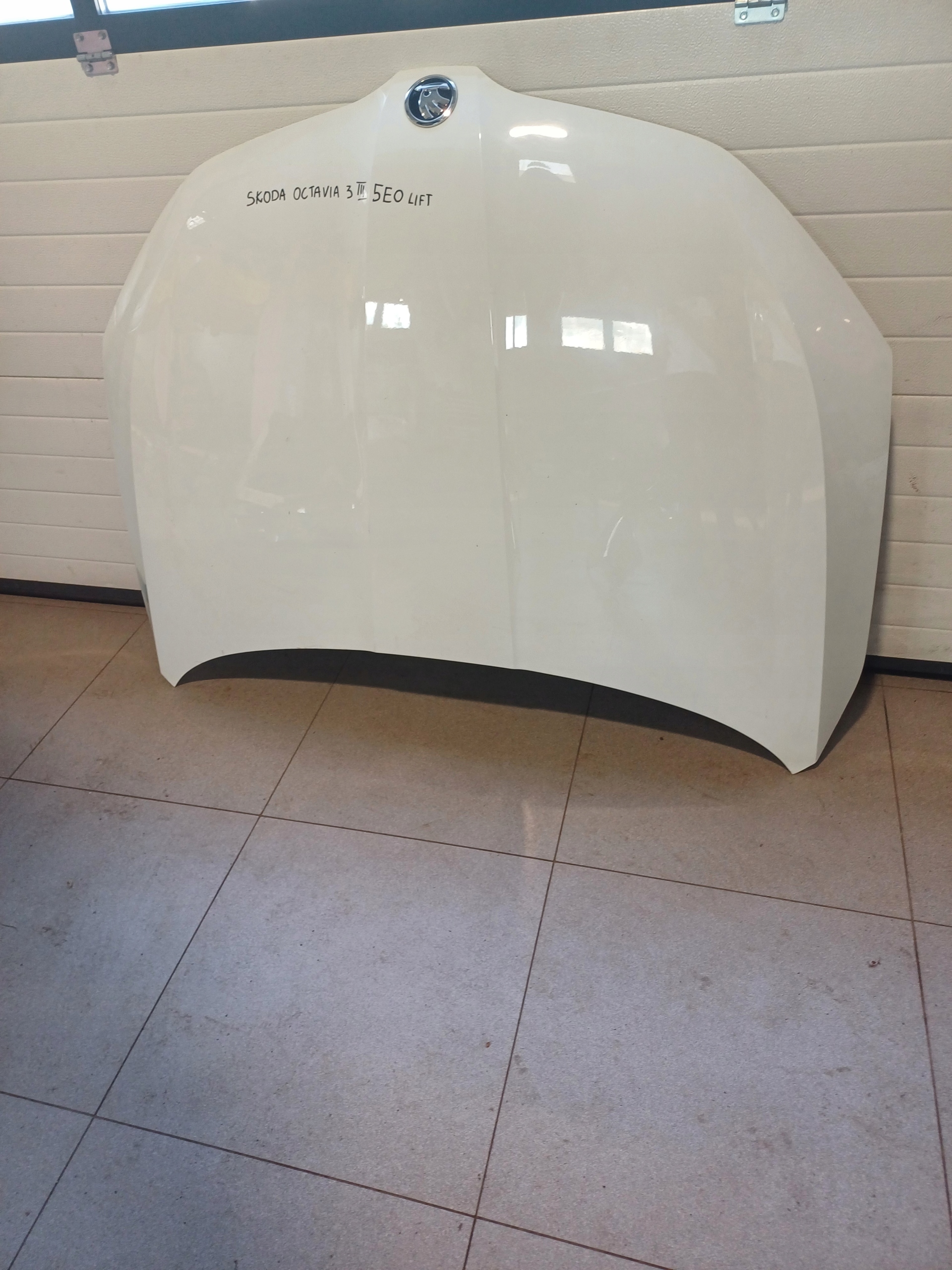 Capot SKODA OCTAVIA 3 III 5E0 LIFT