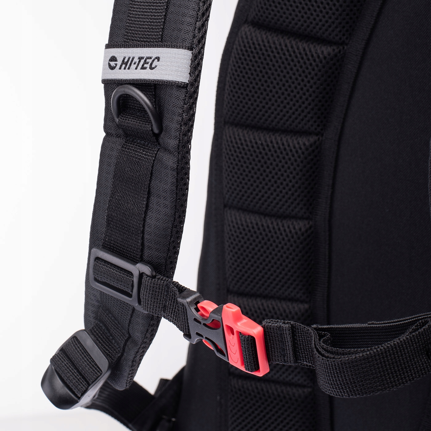 Plecak turystyczny Hi-Tec trek 25 l 20-40 l czarny Model Trek 25 l