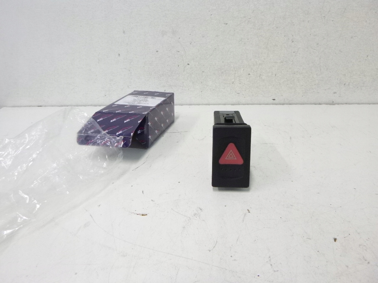 light switch of warning lights VW Passat B5 Lift