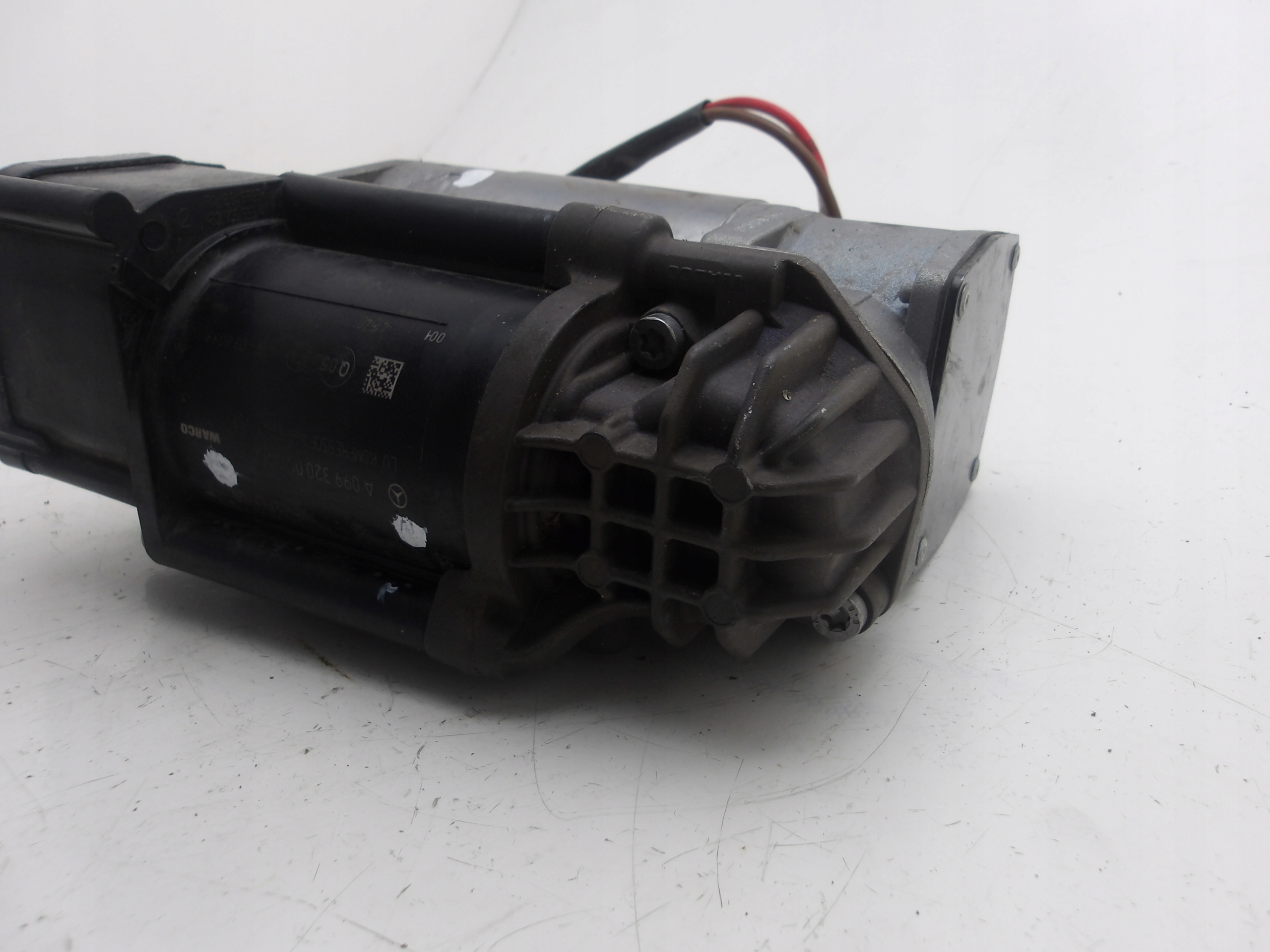 MERCEDES E-KLASA W213 18-22 compressor; springing WABCO A09932000047 OE
