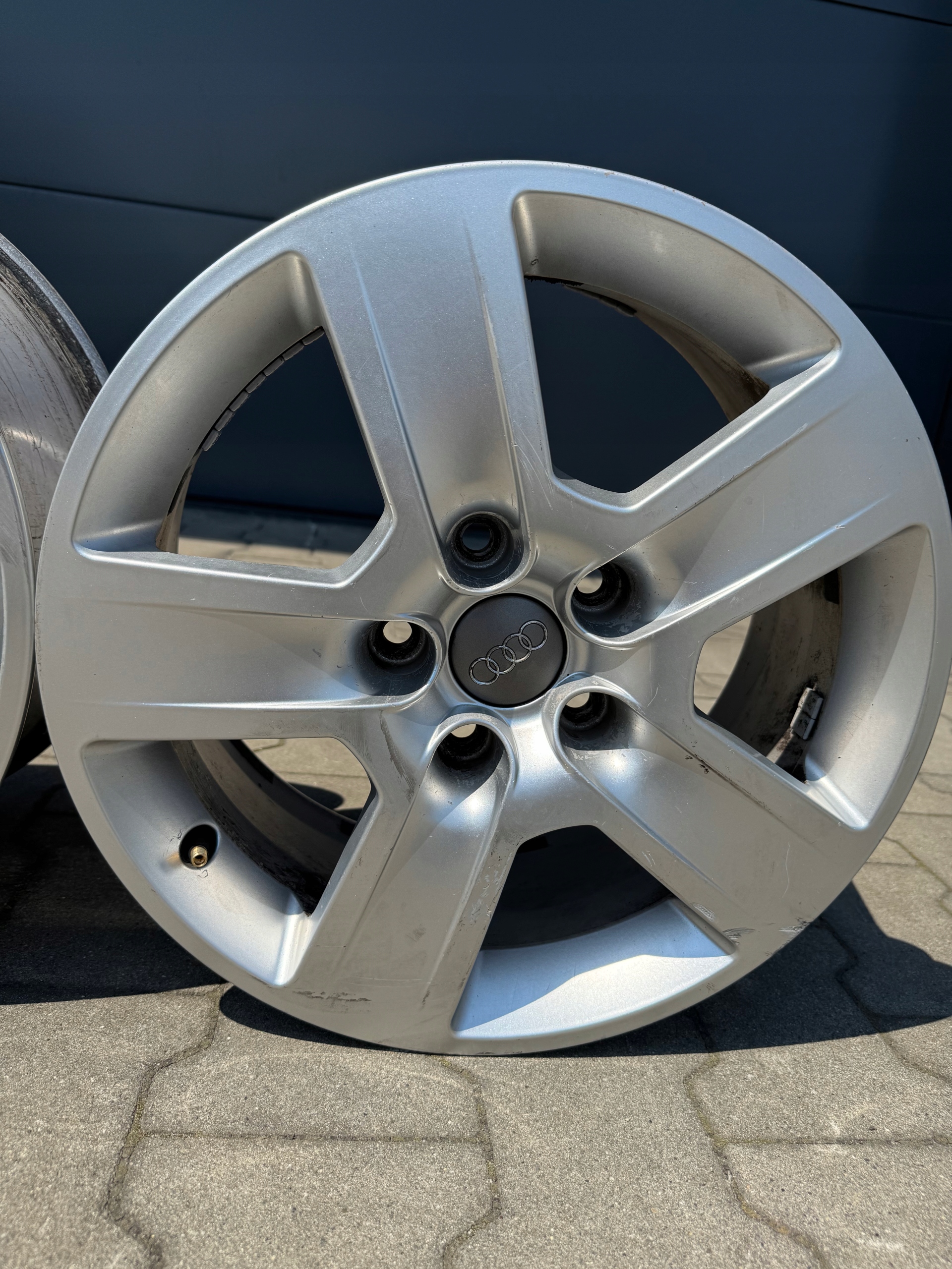 disk hliníkový Audi OE 8E0601025B 7.0" x 16" 5x112 ET 42