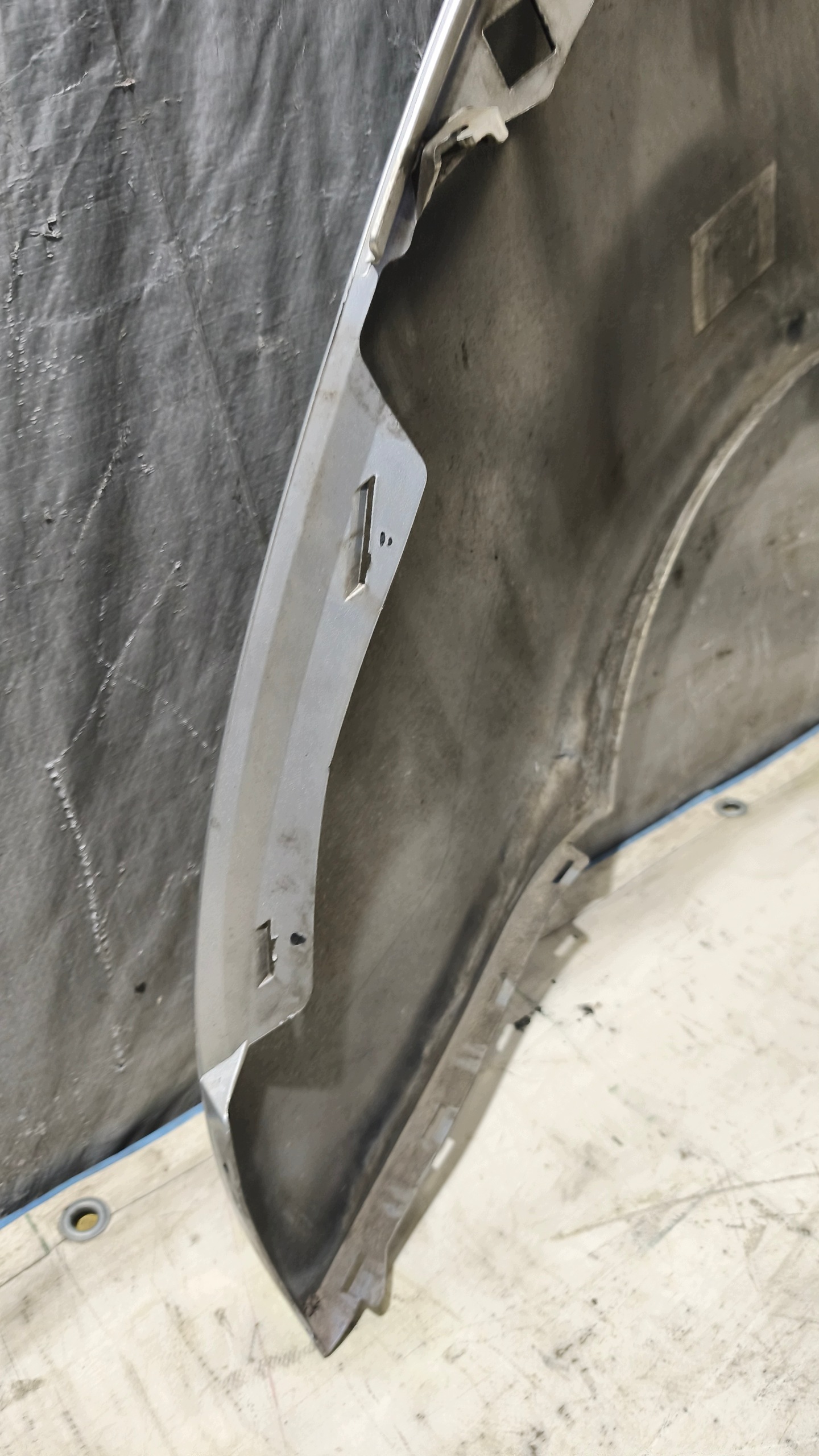 fender right front CITROEN PICASSO C4 2008r