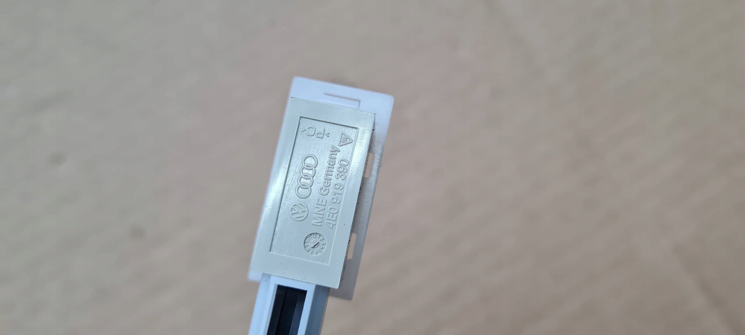Q5 80A SQ5 Feux phare Prise Interne LED 4E0919390 A4 B9 8W A5