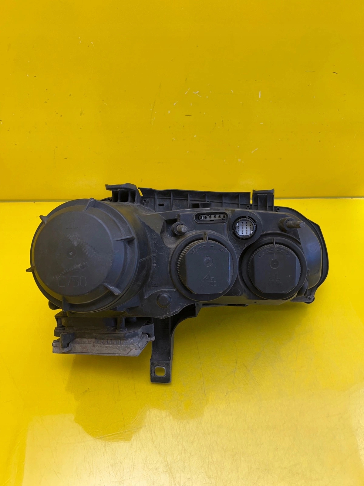 light left Alfa Romeo 159 Xenon 60683988