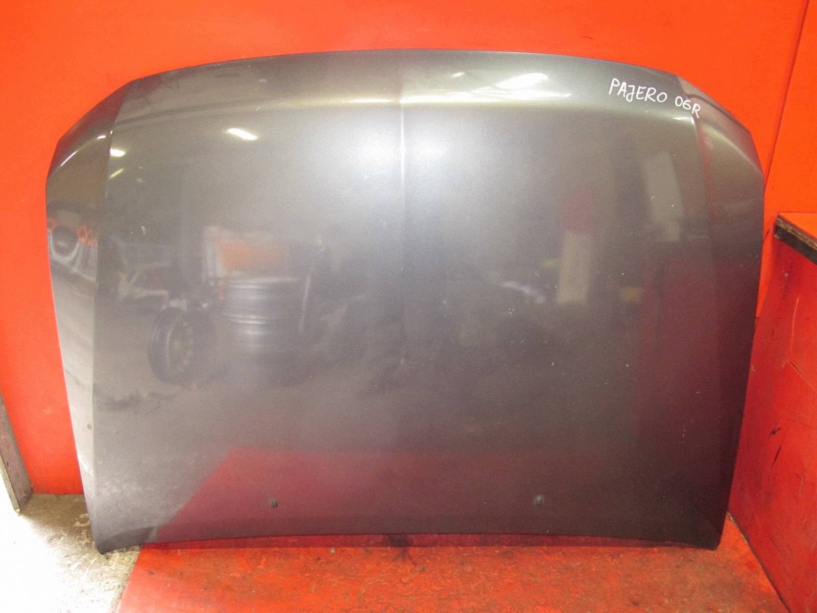 MITSUBISHI PAJERO IV 06- bonnet front front grey A72