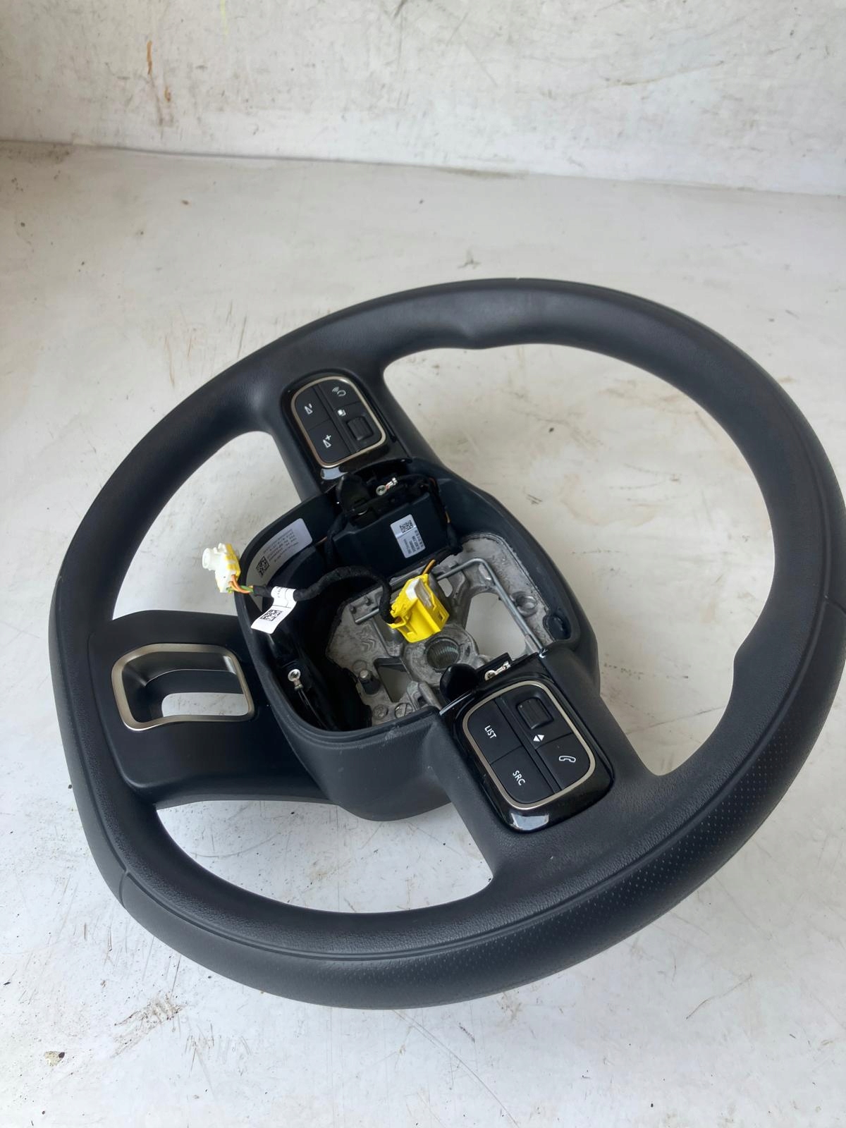 lenkrad MULTIFUNKCJA CITROEN C3 III 98164325ZD LADNA