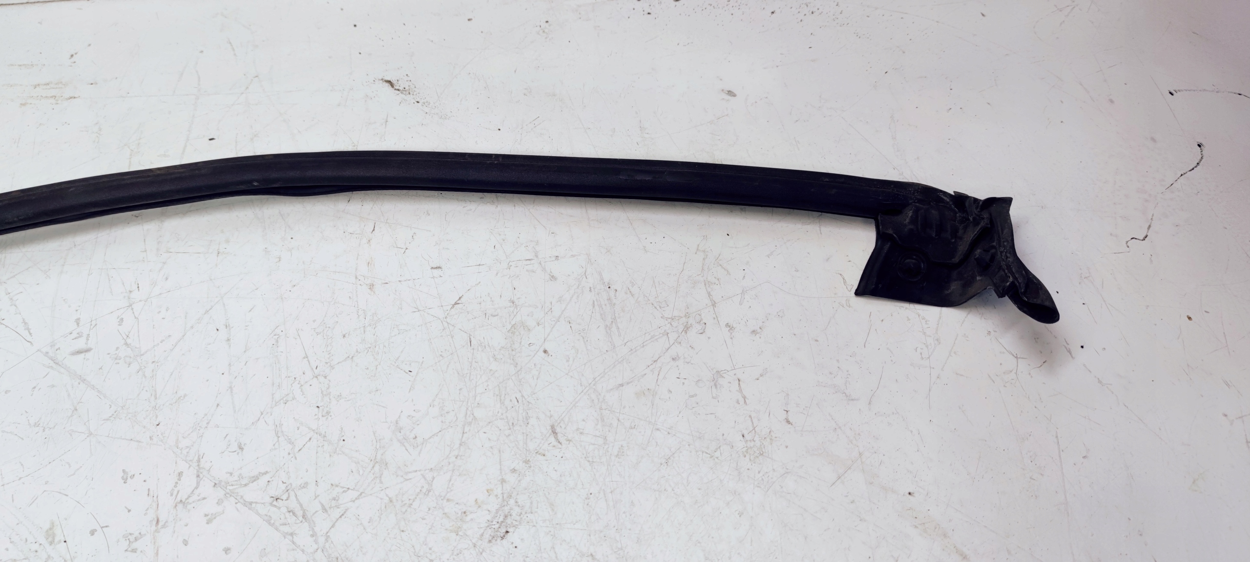 gasket door left front AUDI A5 8T 8T8837479