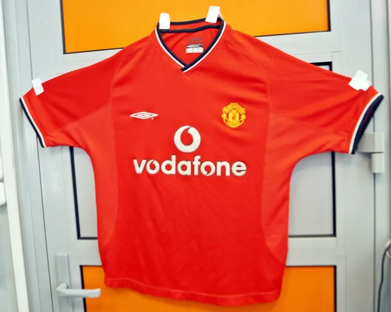 Koszulka Manchester United Umbro - Niska cena na Allegro