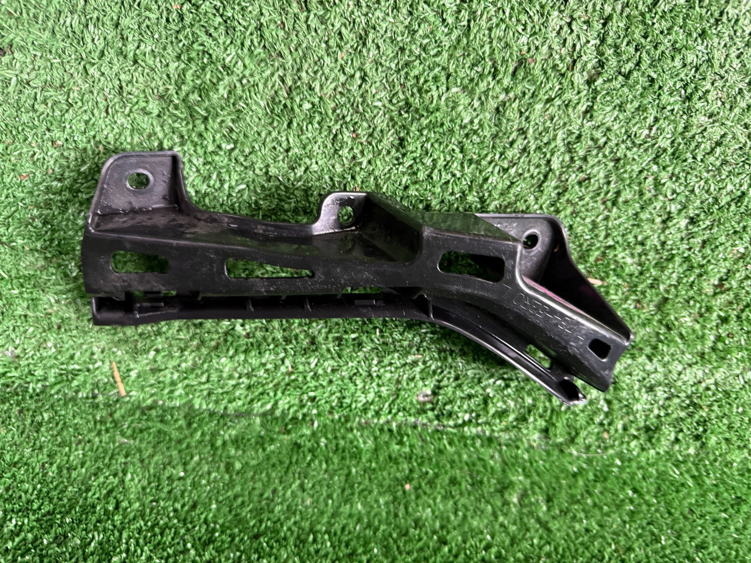 SUZUKI SWIFT MK8 bumper bracket left front 71734-52R0