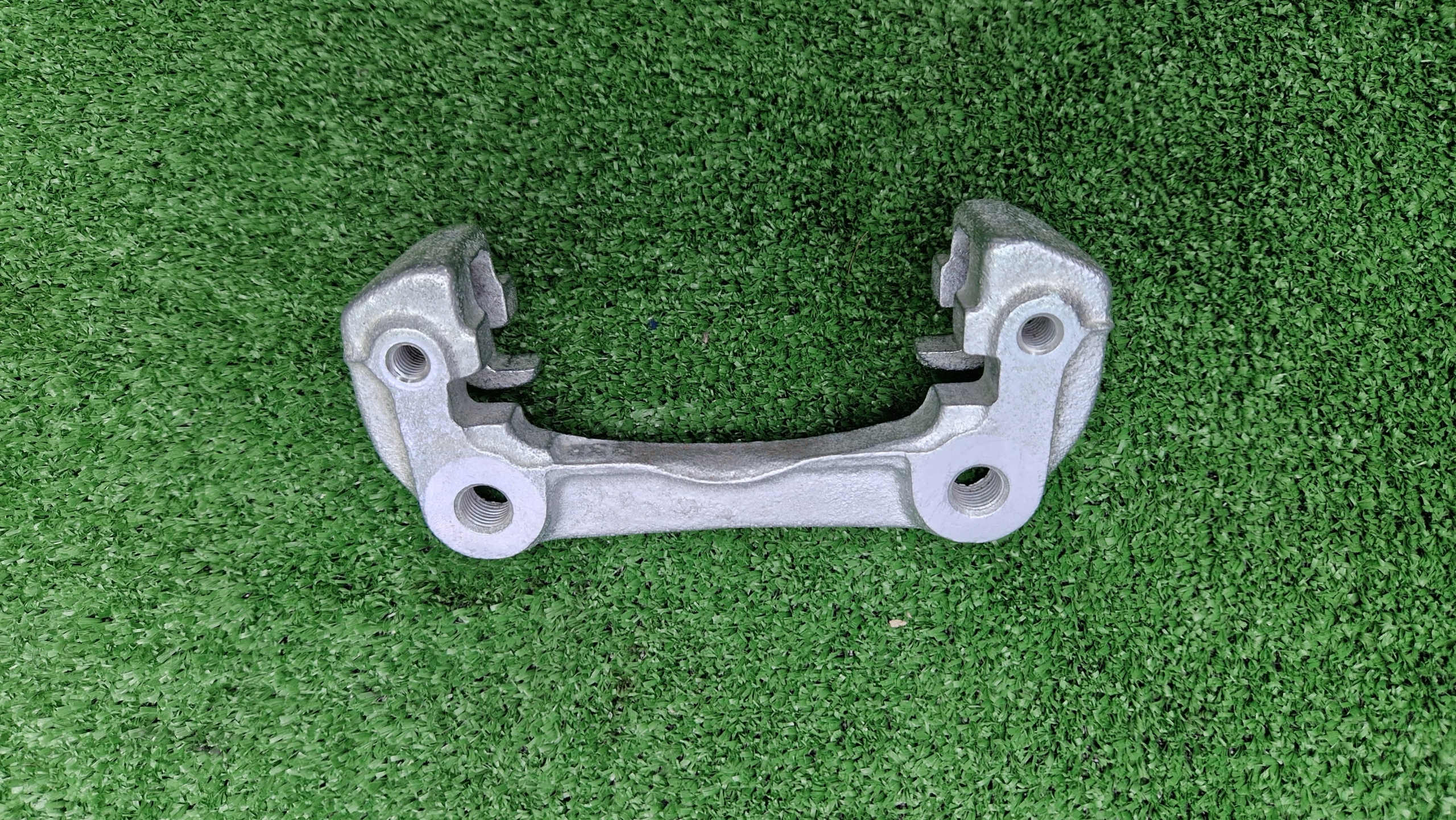 JARZMO caliper SUZUKI JIMNY 1.3 petrol 1998R > 2017R