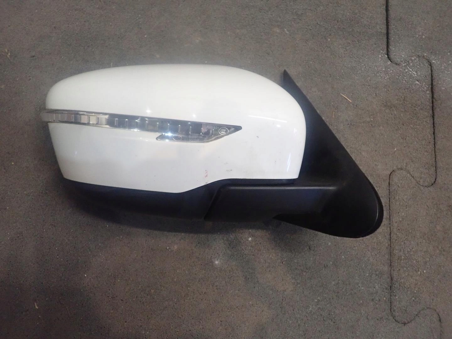 mirror right NISSAN JUKE LIFT 2014- 5PIN