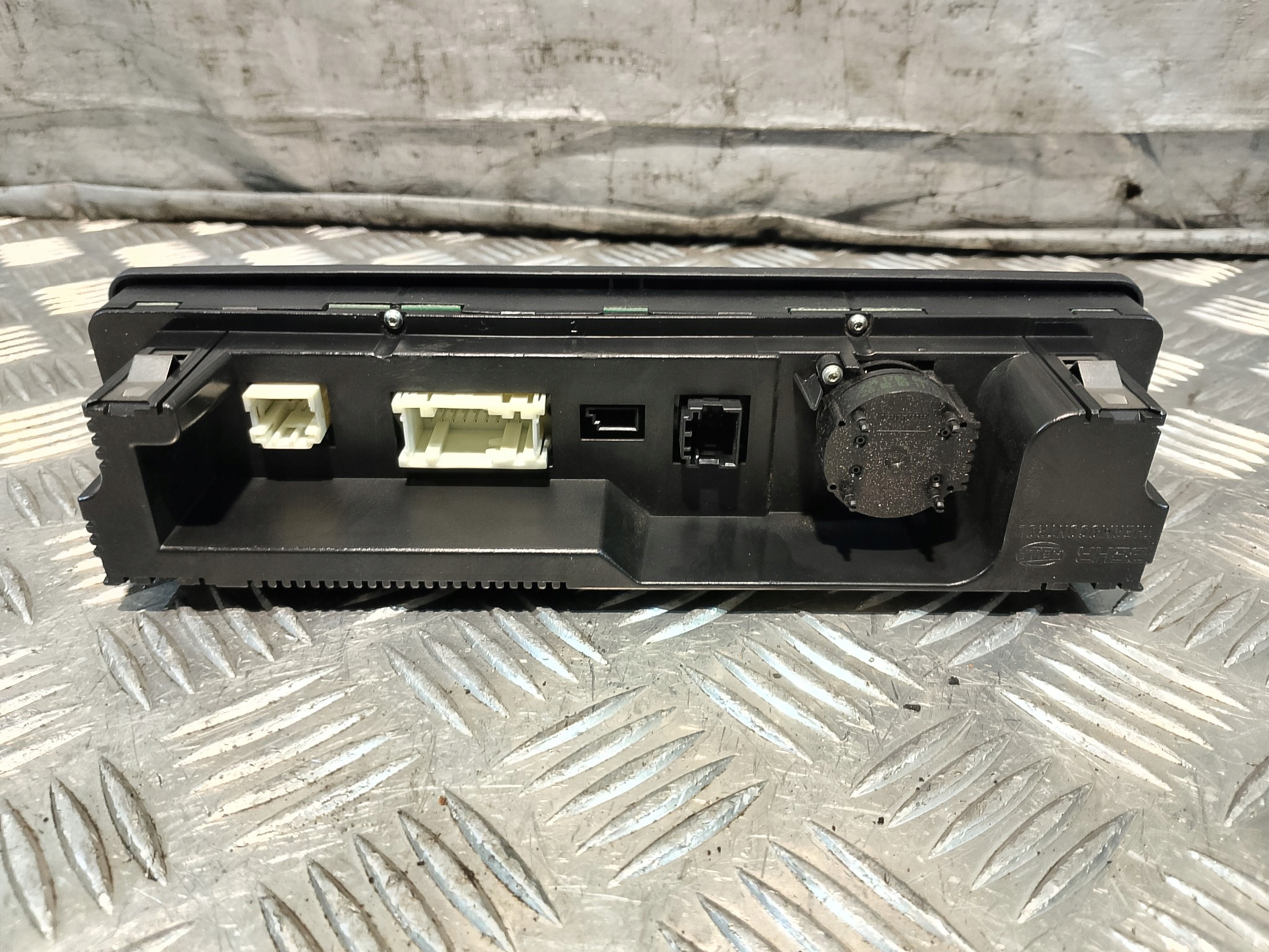 vezérlö panel a klímának BMW E46 LITF FL 64.11 6931604