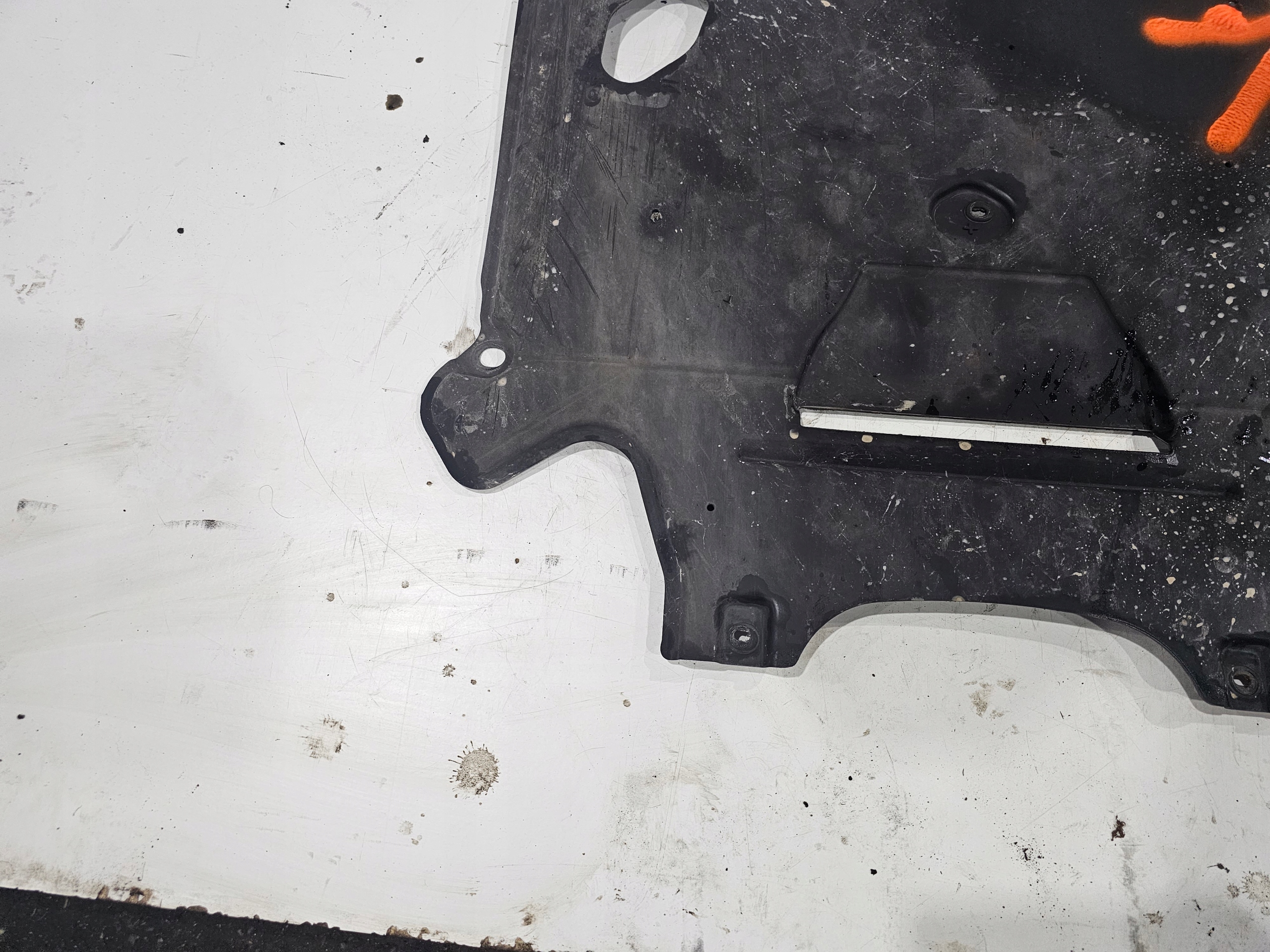 Blende Abdeckung abdeckung unter Getriebe AUDI A4 B8 A5 8K2863822L