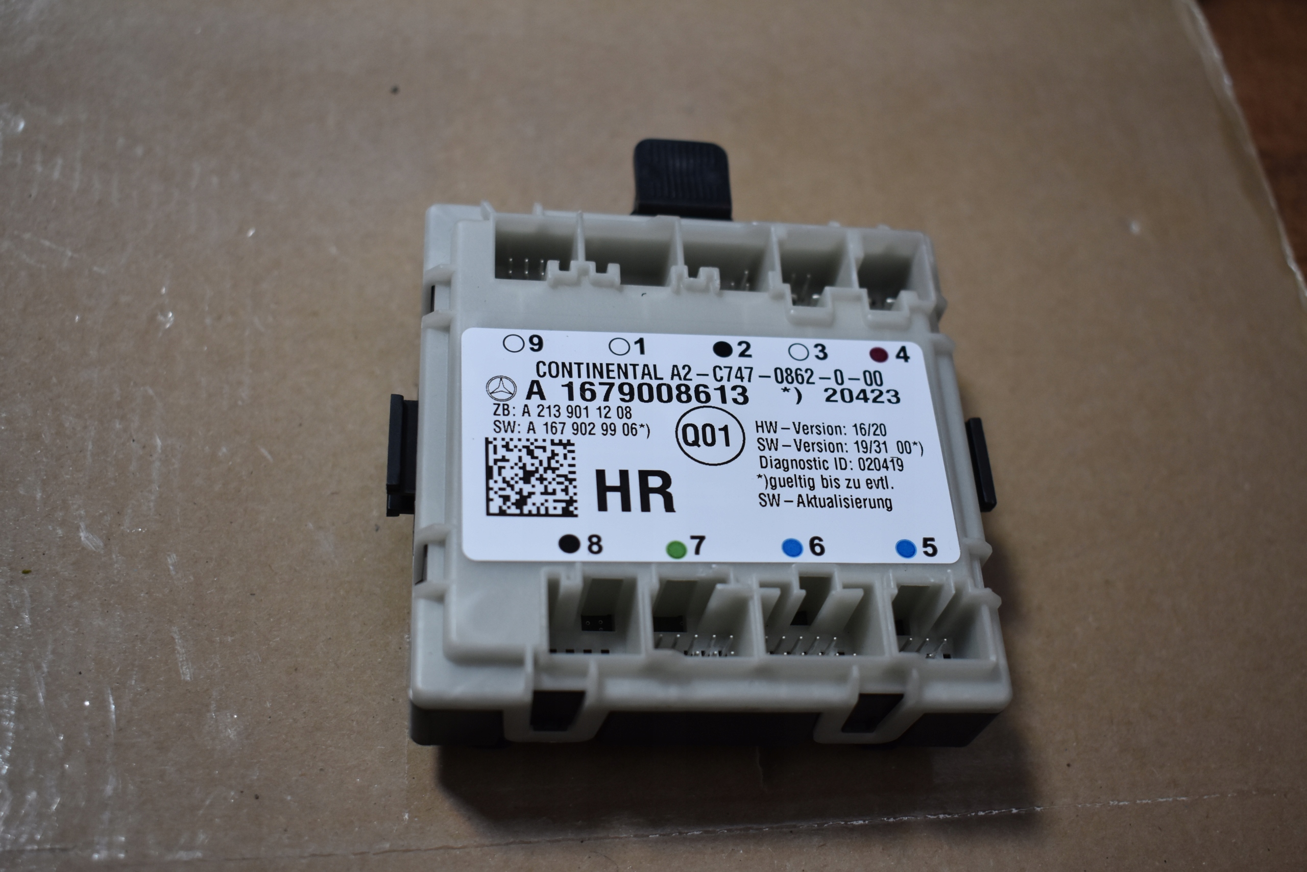 IDEALNY module control unit door MERCEDES W167 1