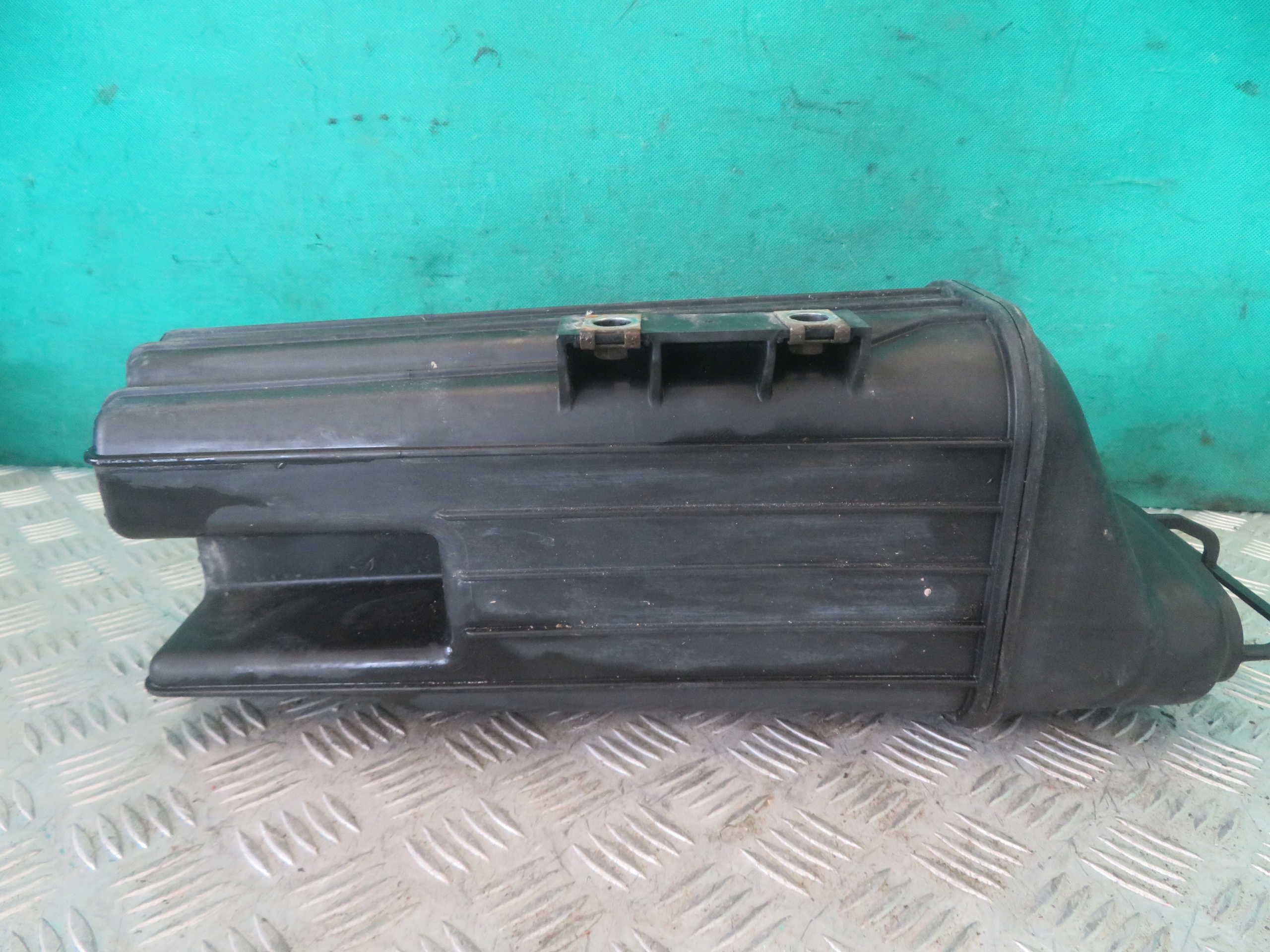 Gehäuse filter luft MITSUBISHI CANTER FUSO 3.0 20R