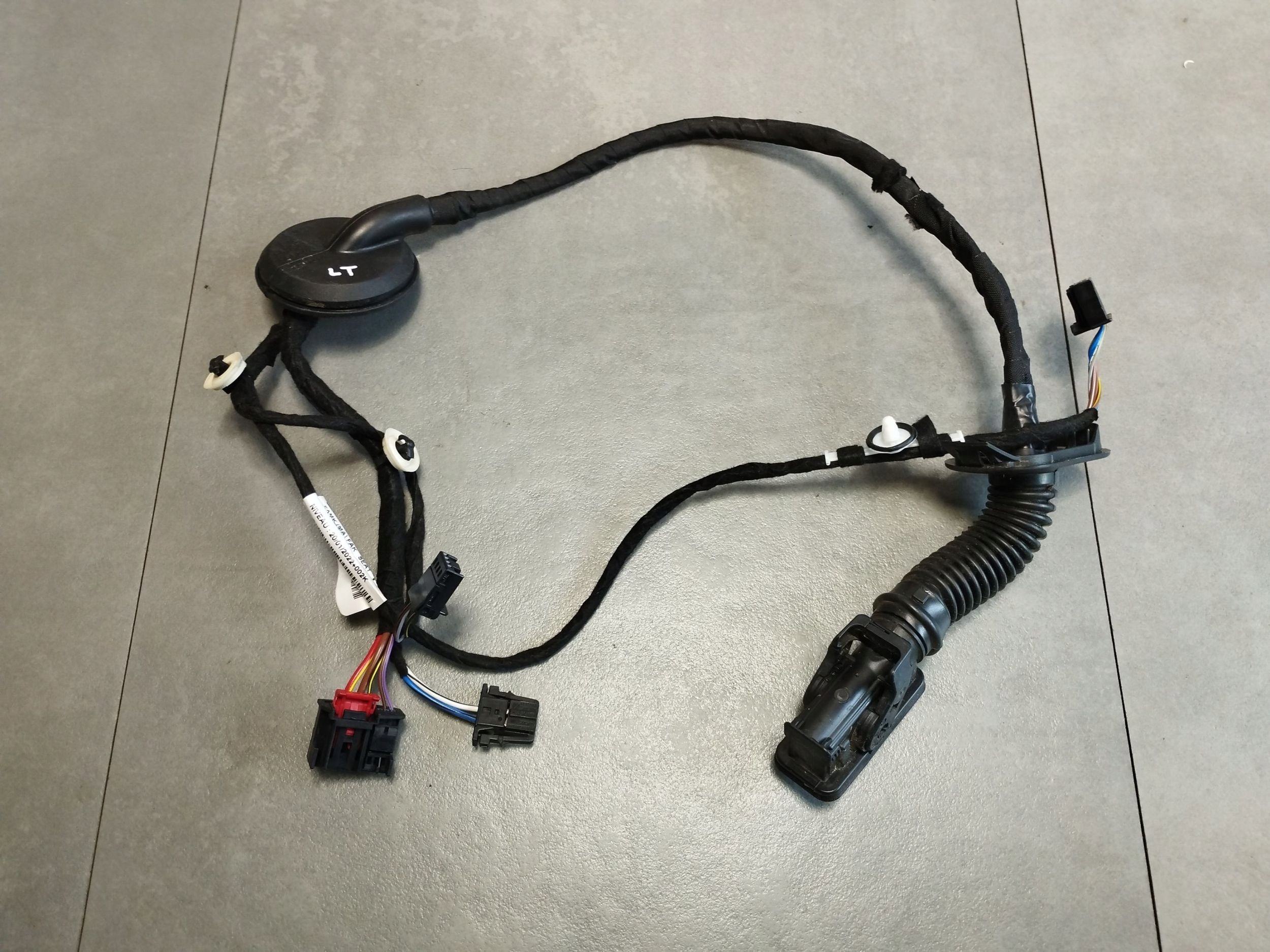 Cupra Formentor bundle door left rear part 5FA971161J