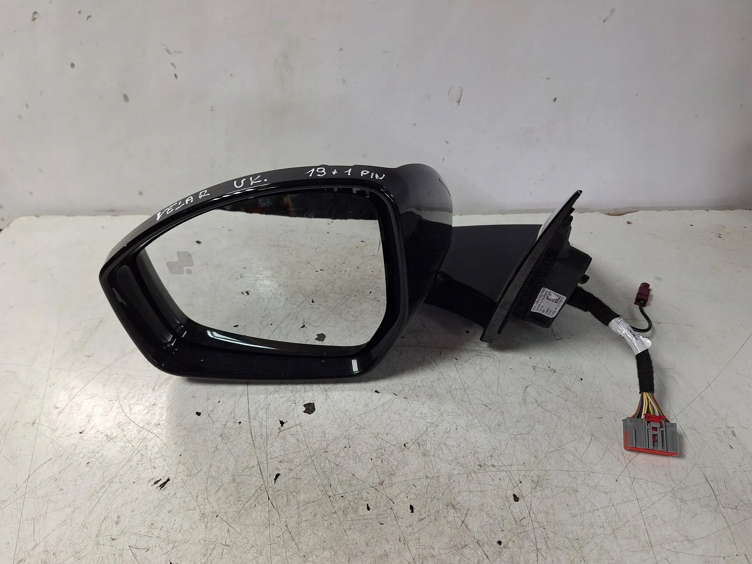 зеркало левое Range Rover Velar L560 19- 20PIN англия