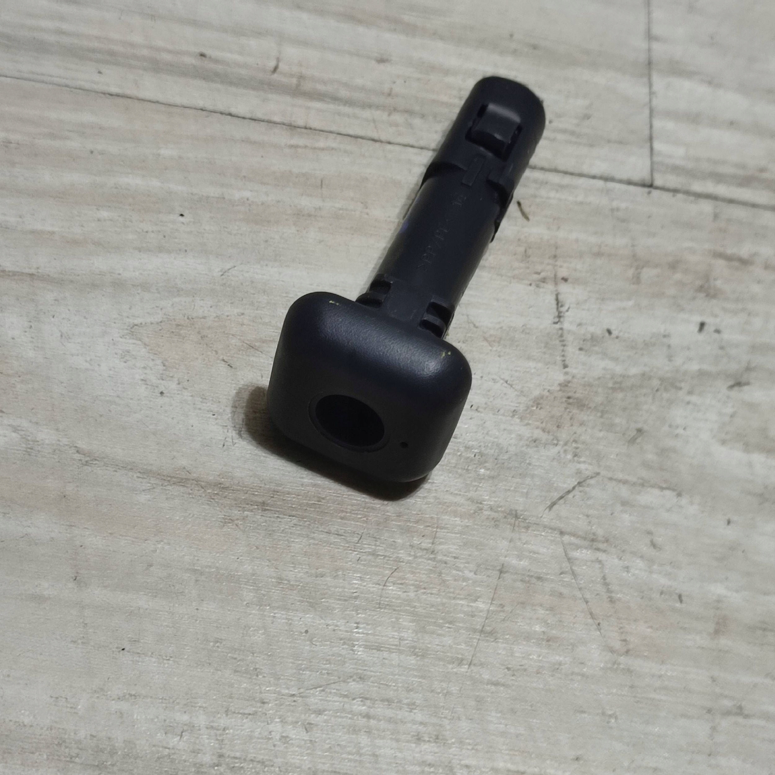 Couvre Avant zaglowka Suzuki Vitara (LY) 8534163J11