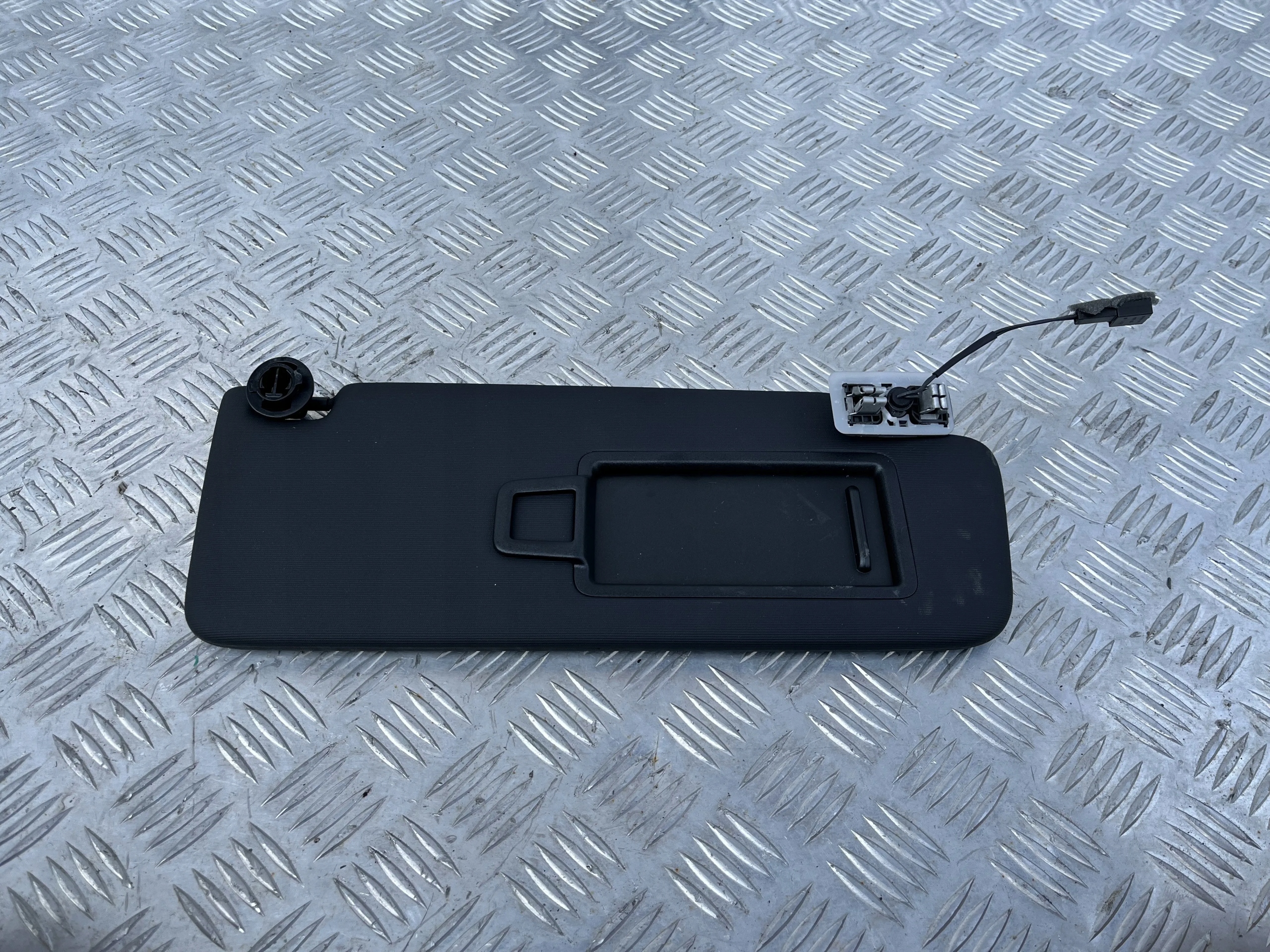 SŁONECZNIK PRAWY VW ID.3 ID3