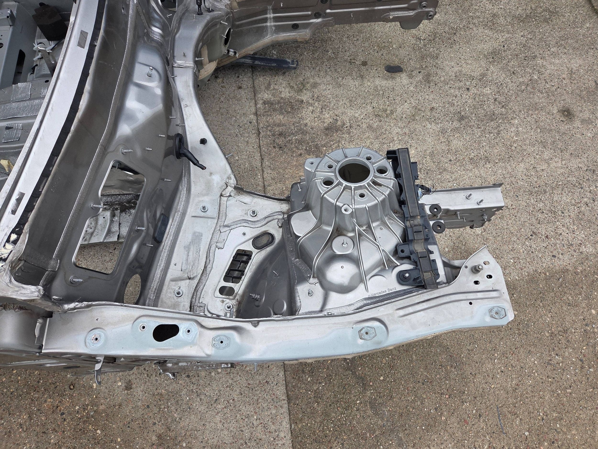 Mercedes-Benz GLC X253 quarter front right