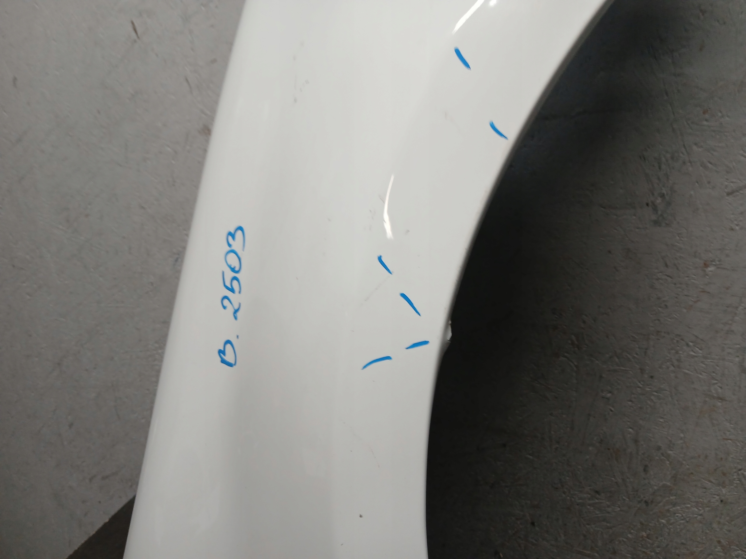 fender front right VW GOLF VI 6 HB 5K0