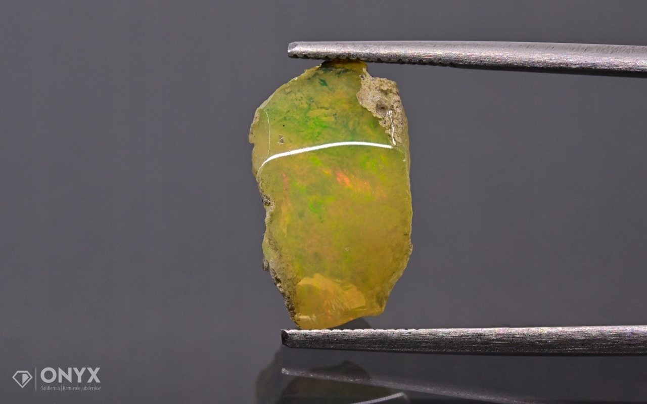 Opal z Etiopie hrudky 15,5x9,5 mm