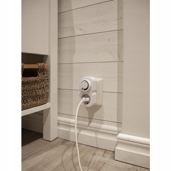 ŚCIEMNIACZ WŁĄCZNIK WYŁĄCZNIK LED do girland świetlnych SOLIDNY Marka Star Trading