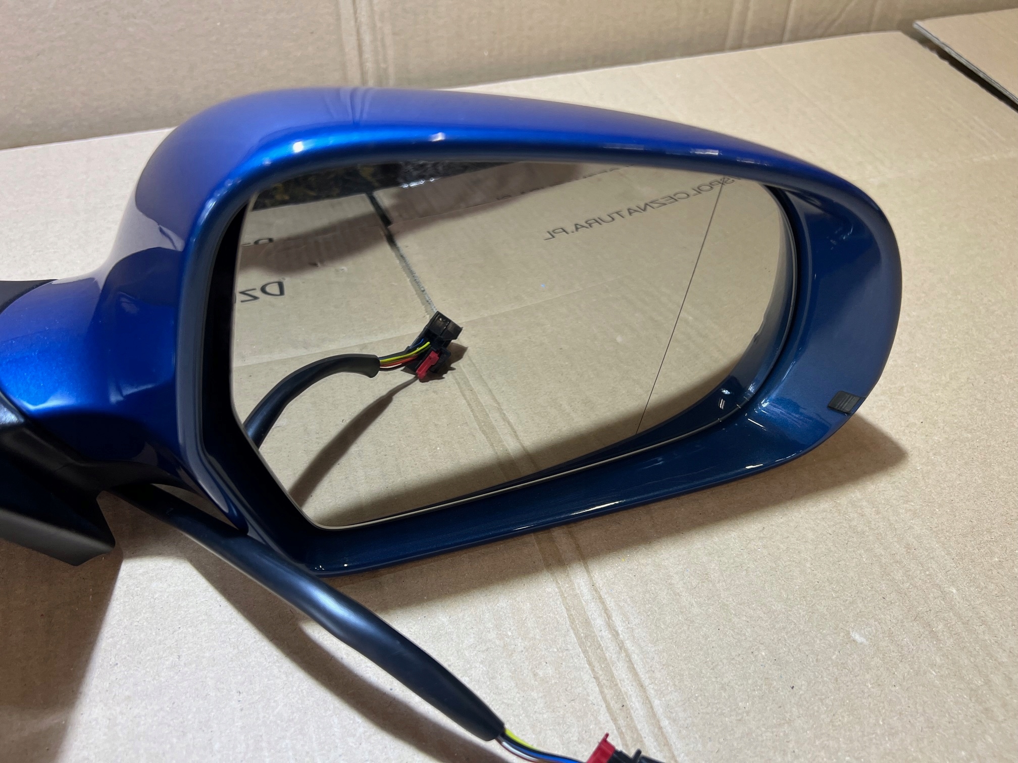AUDI A4 B8 mirror right 6 PIN LX5V
