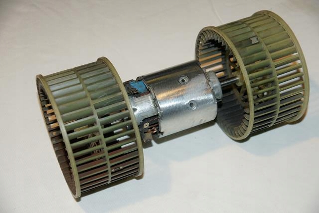 DMUCHAWA WENTYLATOR ESPACE 2 II EUROPA 0130111026 Producent części Delphi