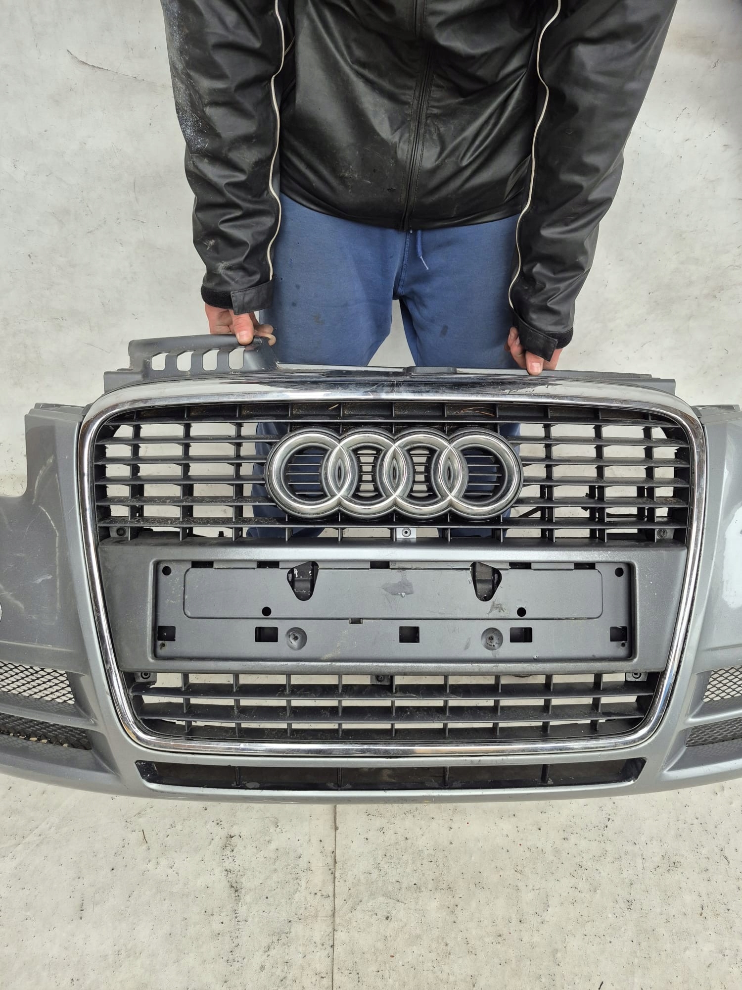 AUDI A4 B7 05-08 bumper front front without DZIUR 8E0807437AG