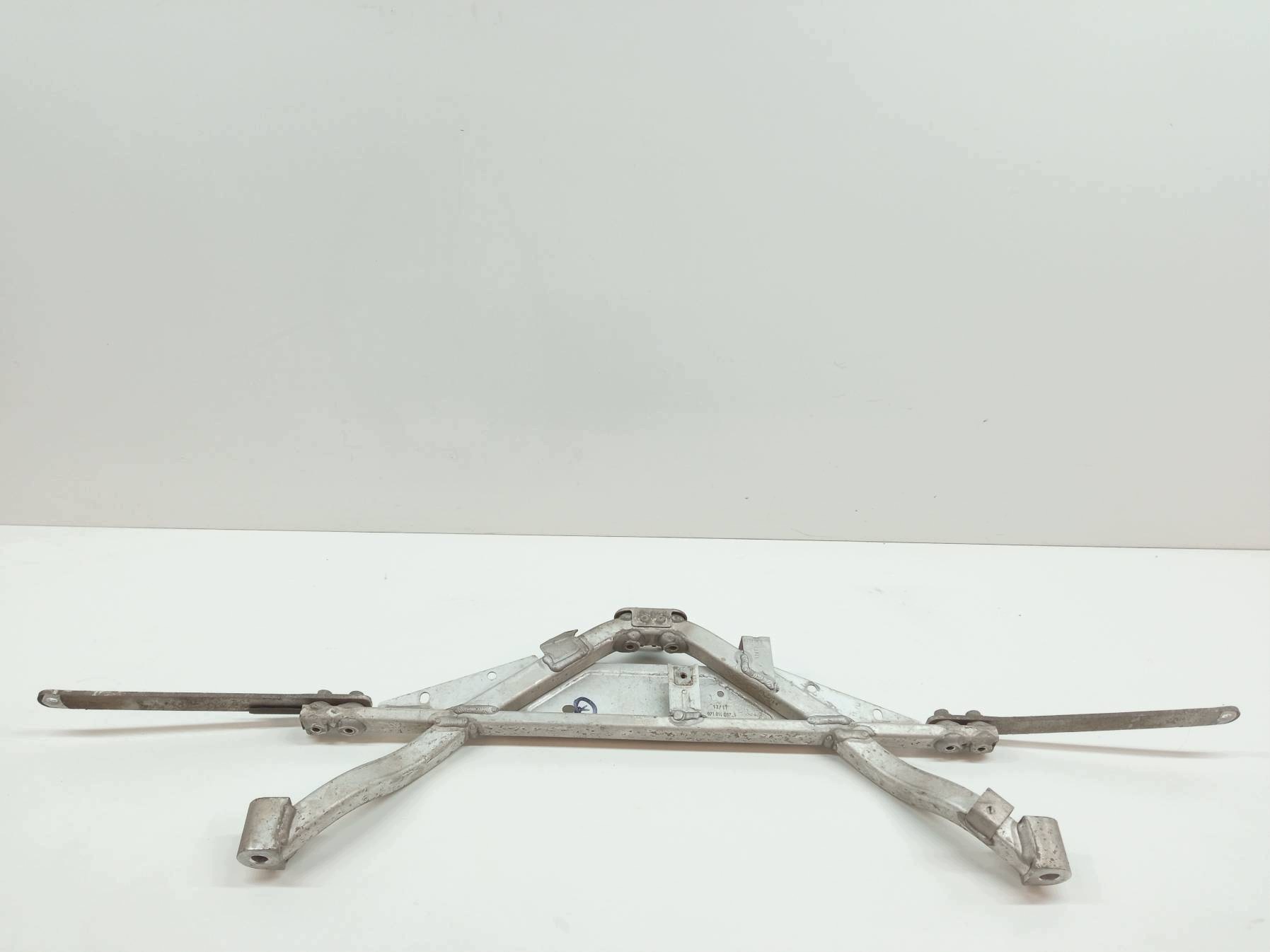 pillar of a bumper console springing rear part Porsche Panamera II 971