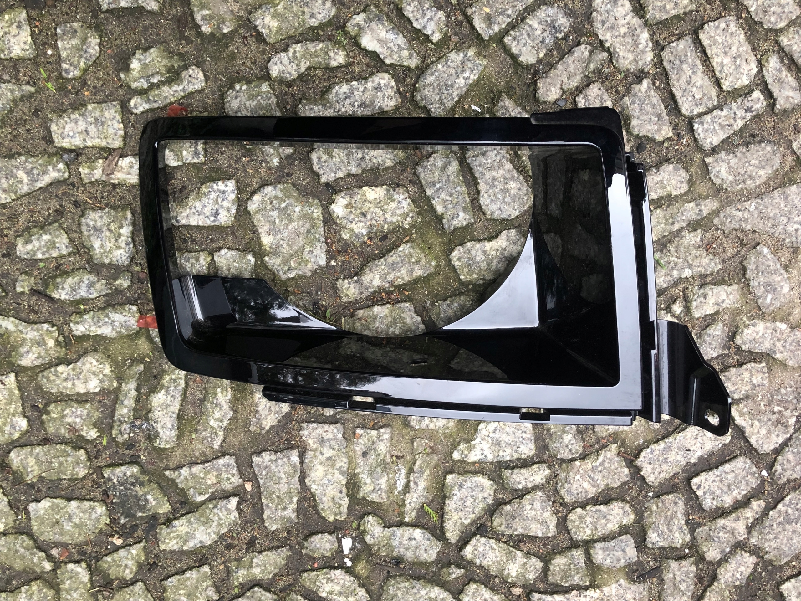 РАМКА ФАРЫ ПРАВА ПЕРЕД Ленд ровер DEFENDER