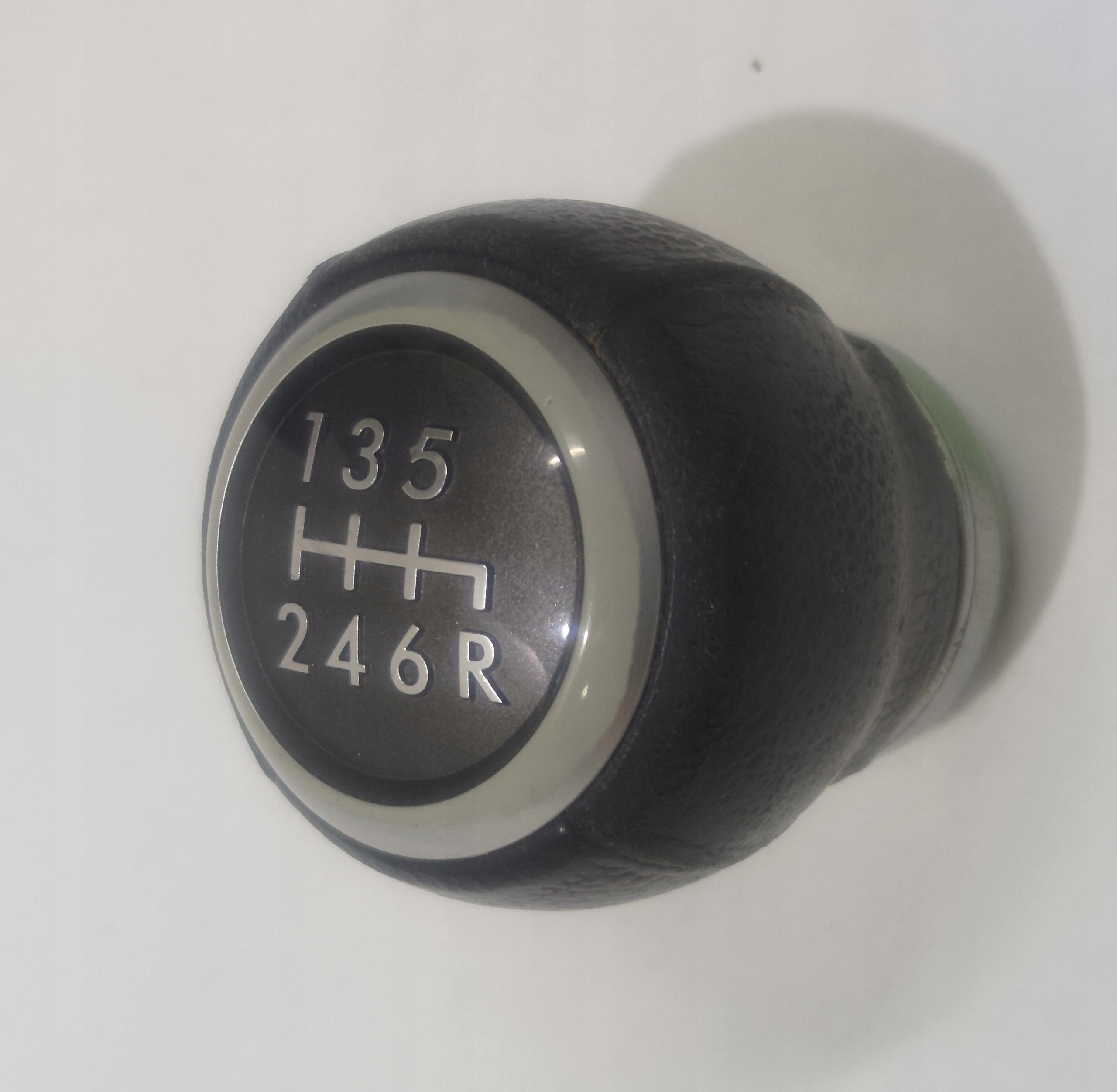 SUBARU FORESTER 2.0 D SJ IV 13- GAŁKA ZMIANY BIEGÓW Producent części Subaru OE