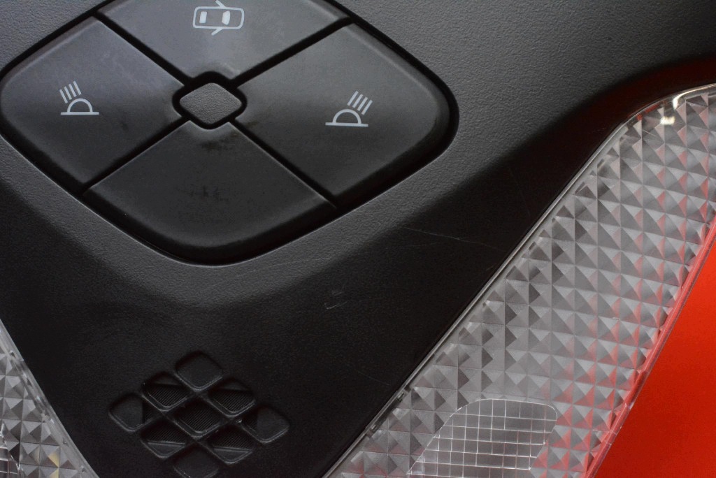 light lighting of the interior front 81260-F4060 TOYOTA C-HR 1 and 16-20