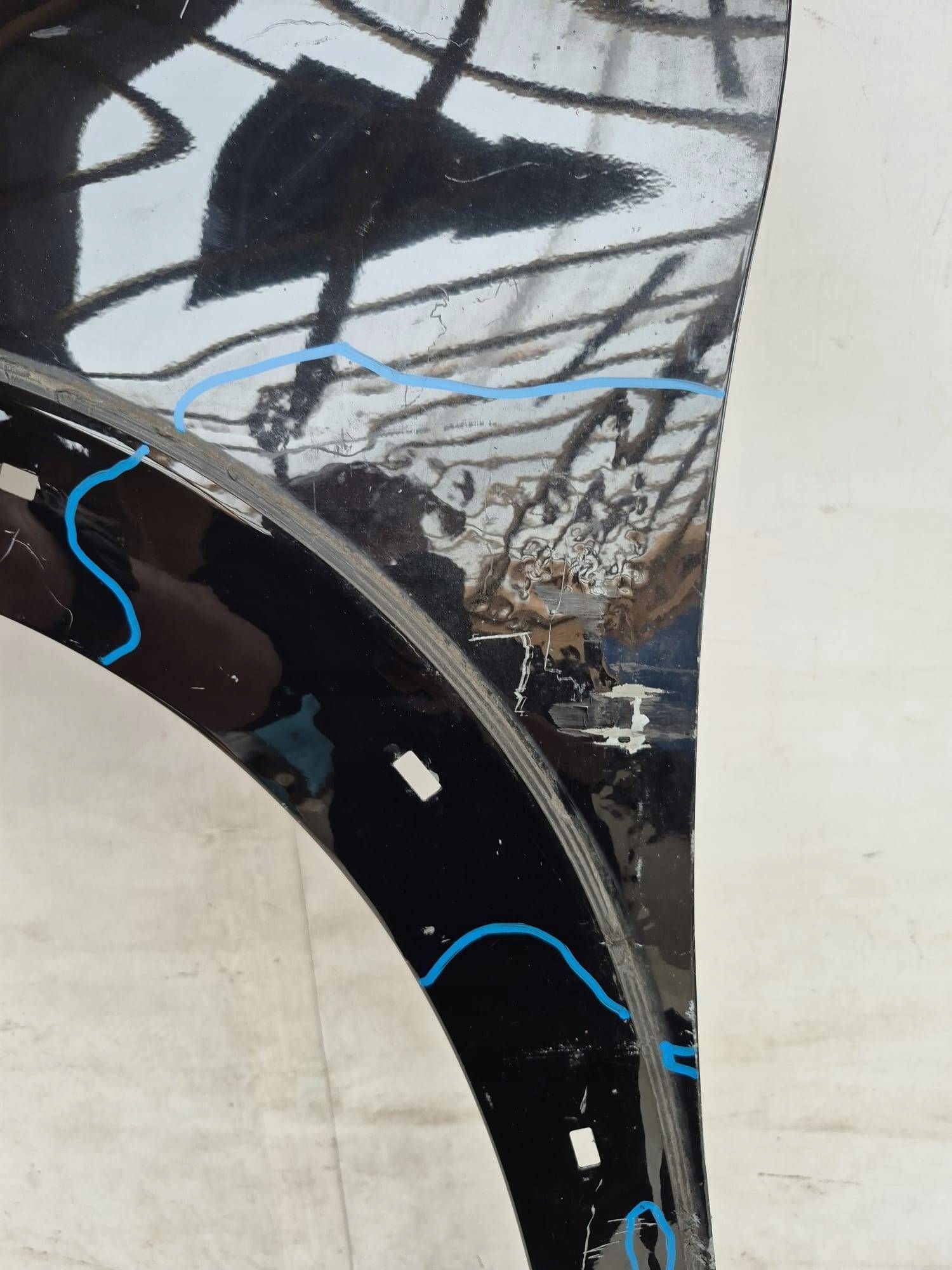 PEUGEOT 2008 and 13- fender left front front