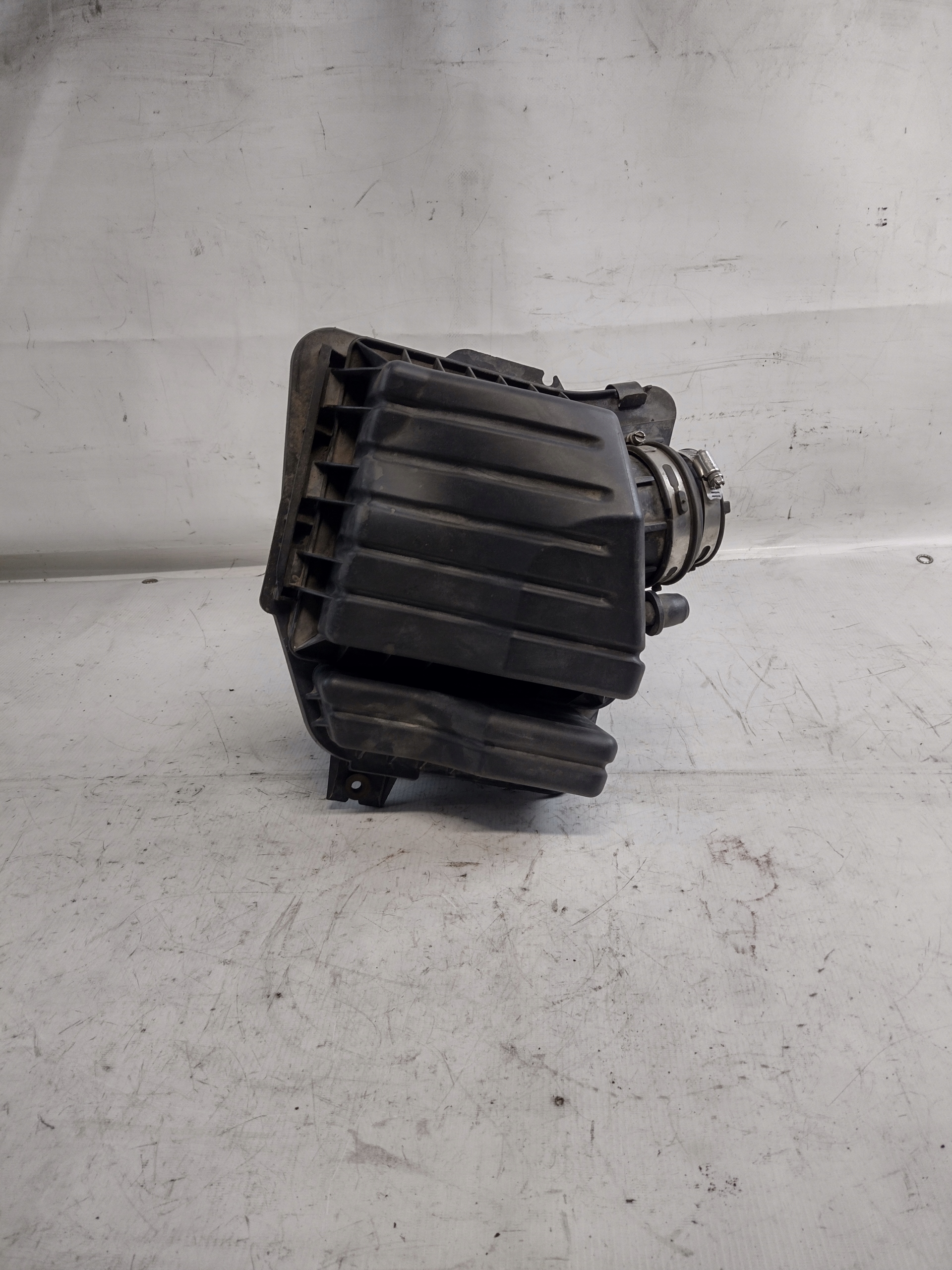 luftfiltergehäuse Chrysler Voyager IV 2,8 CRD OE 04861388AB