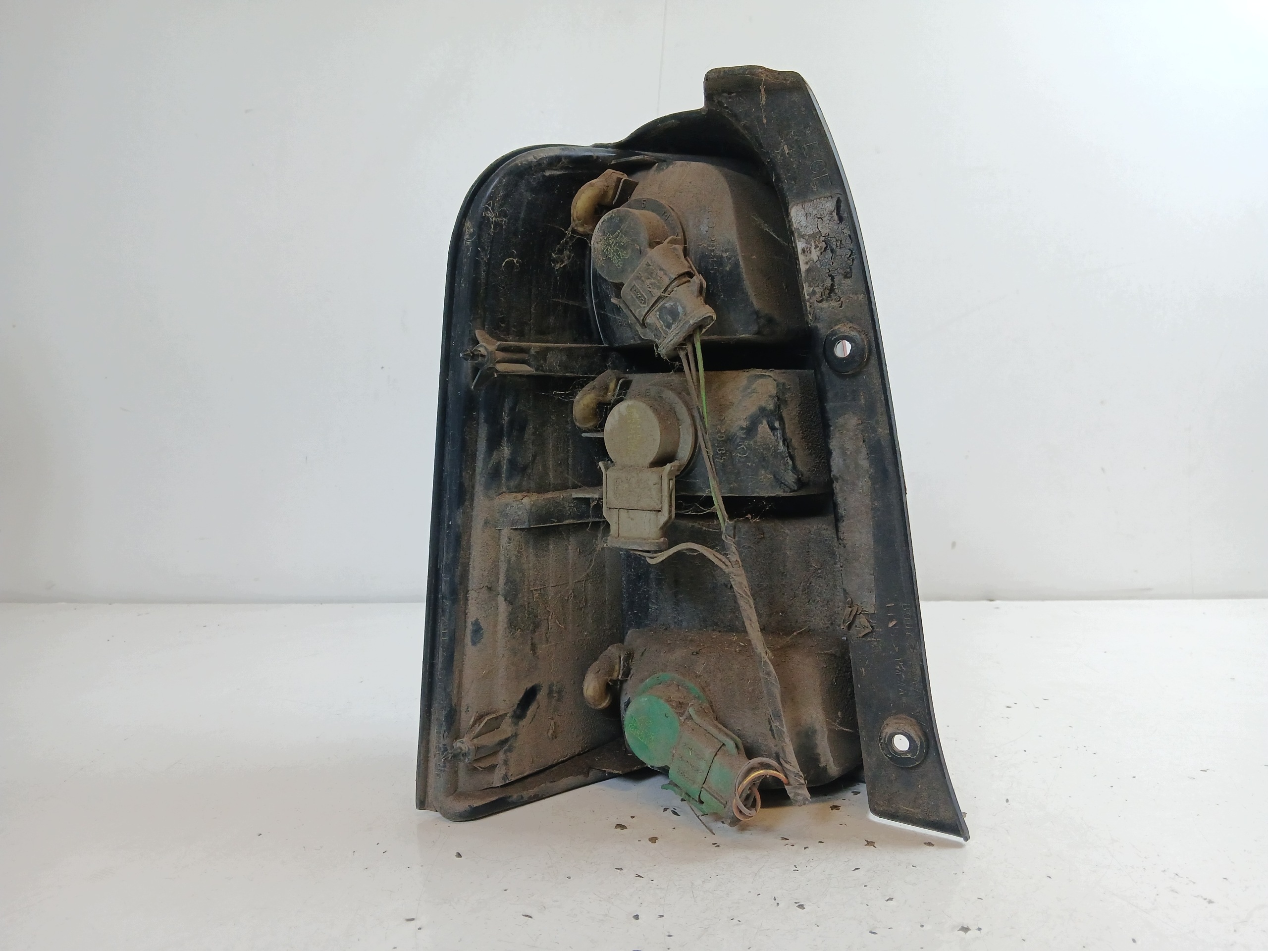 FORD MAVERICK II light right rear part
