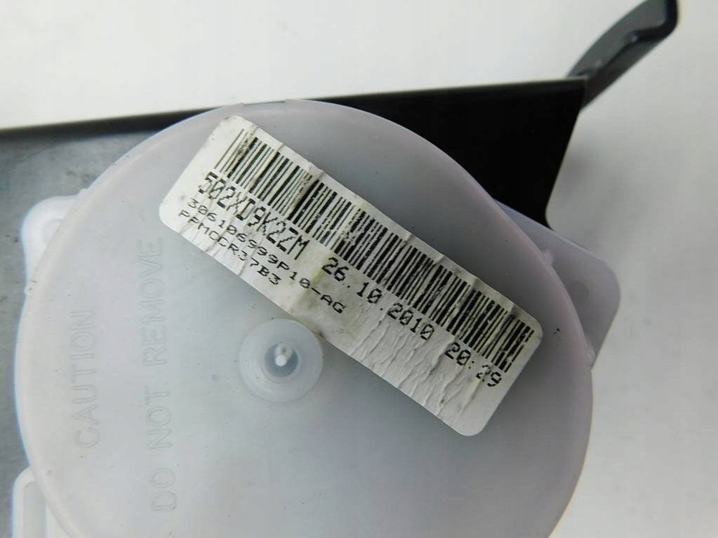 opel INSIGNIA A 09r HB ремень безопасности зад