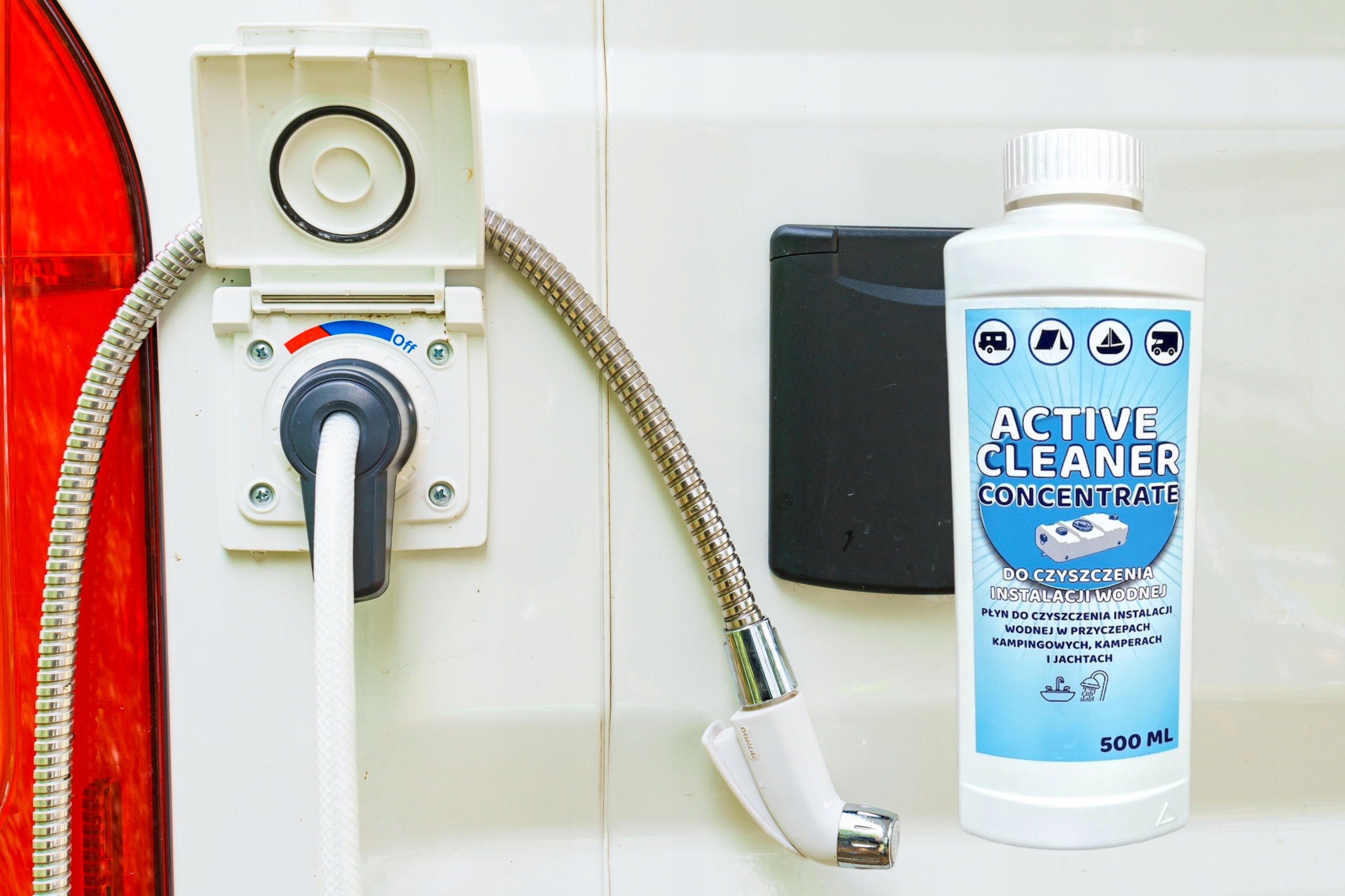 PŁYN DO CZYSZCZENIA INSTALACJI WODNEJ W KAMPERZE 500ML Kod producenta TIW500