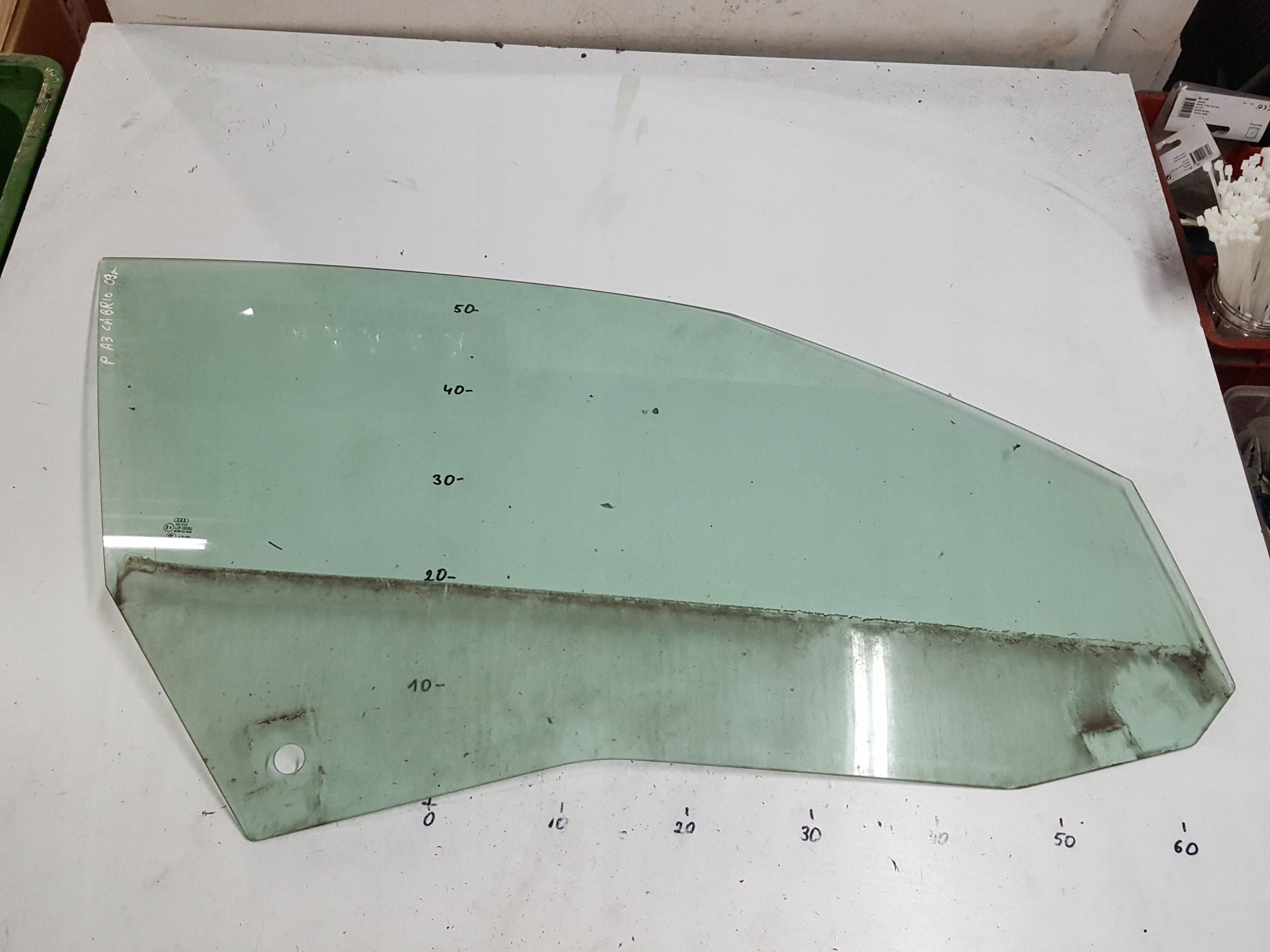 AUDI A3 8Pp7 CABRIO 09r СТЕКЛО ДВЕРИ ПРАВА ПЕРЕД