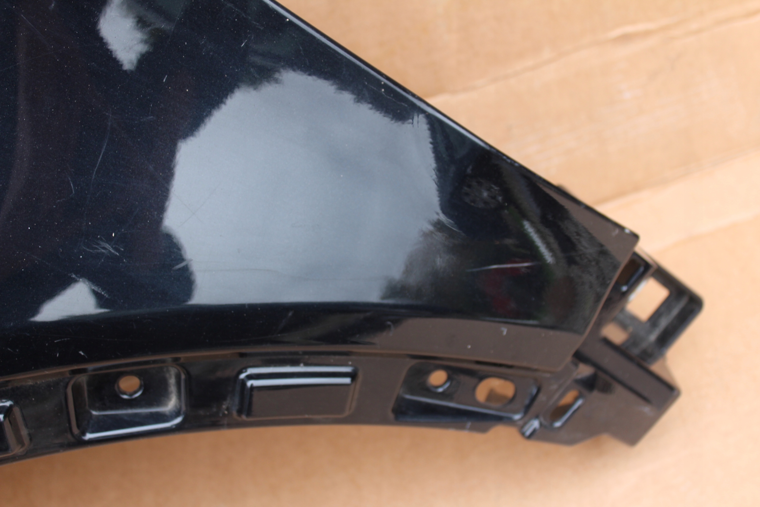 EVOQUE L538 BŁOTNIK PRZÓD LEWY Strona zabudowy przód - lewa