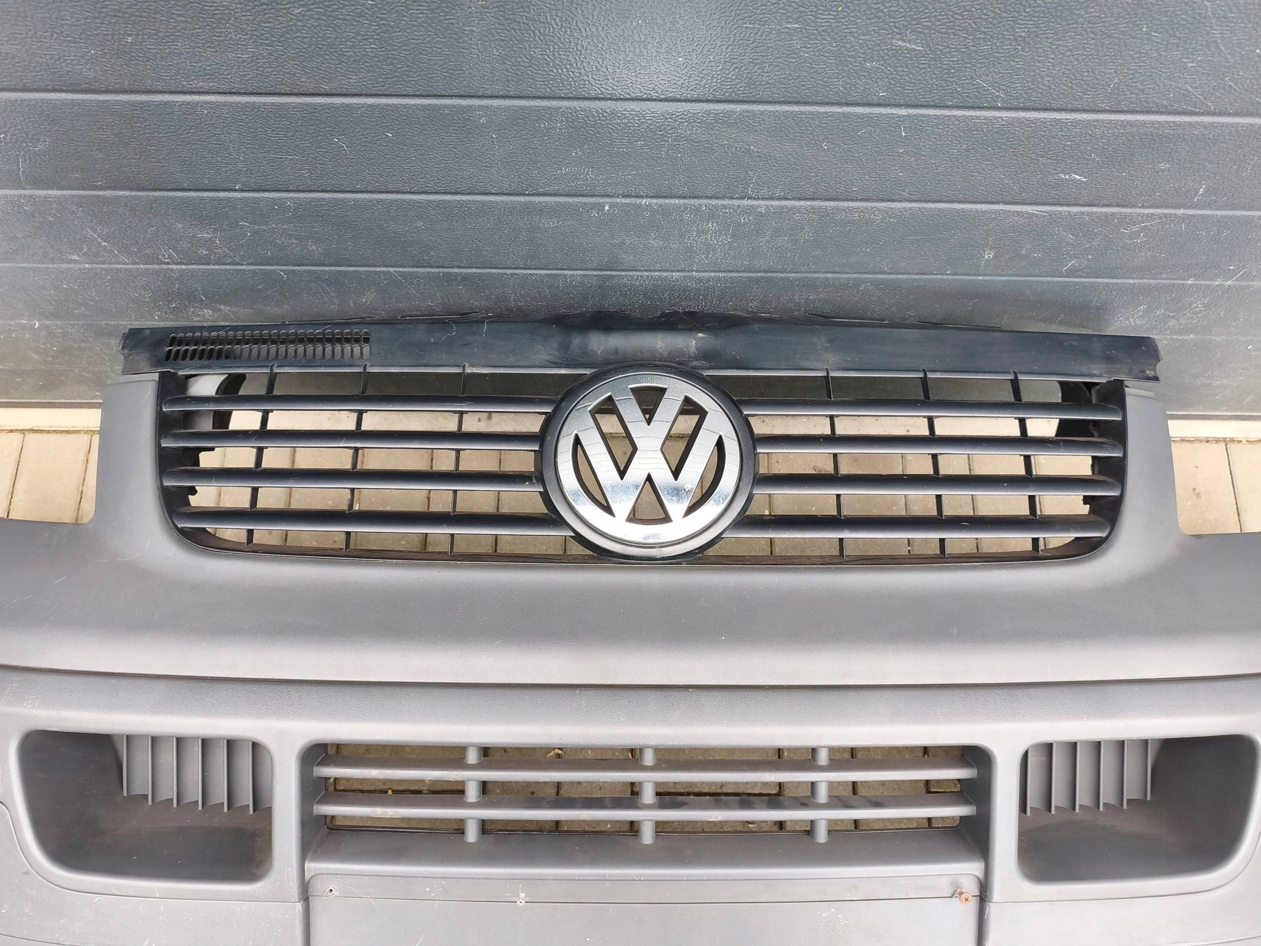 Vw T5 Transpoter 03- nárazník předek přední